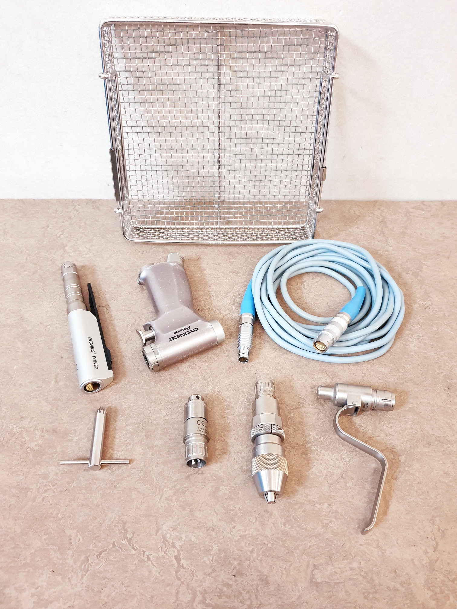 Dyonics Power 7205790 + 7205795 + 7205785 + 7205792 + 7205786 mit Kabel /X012023 — image 1 of 11