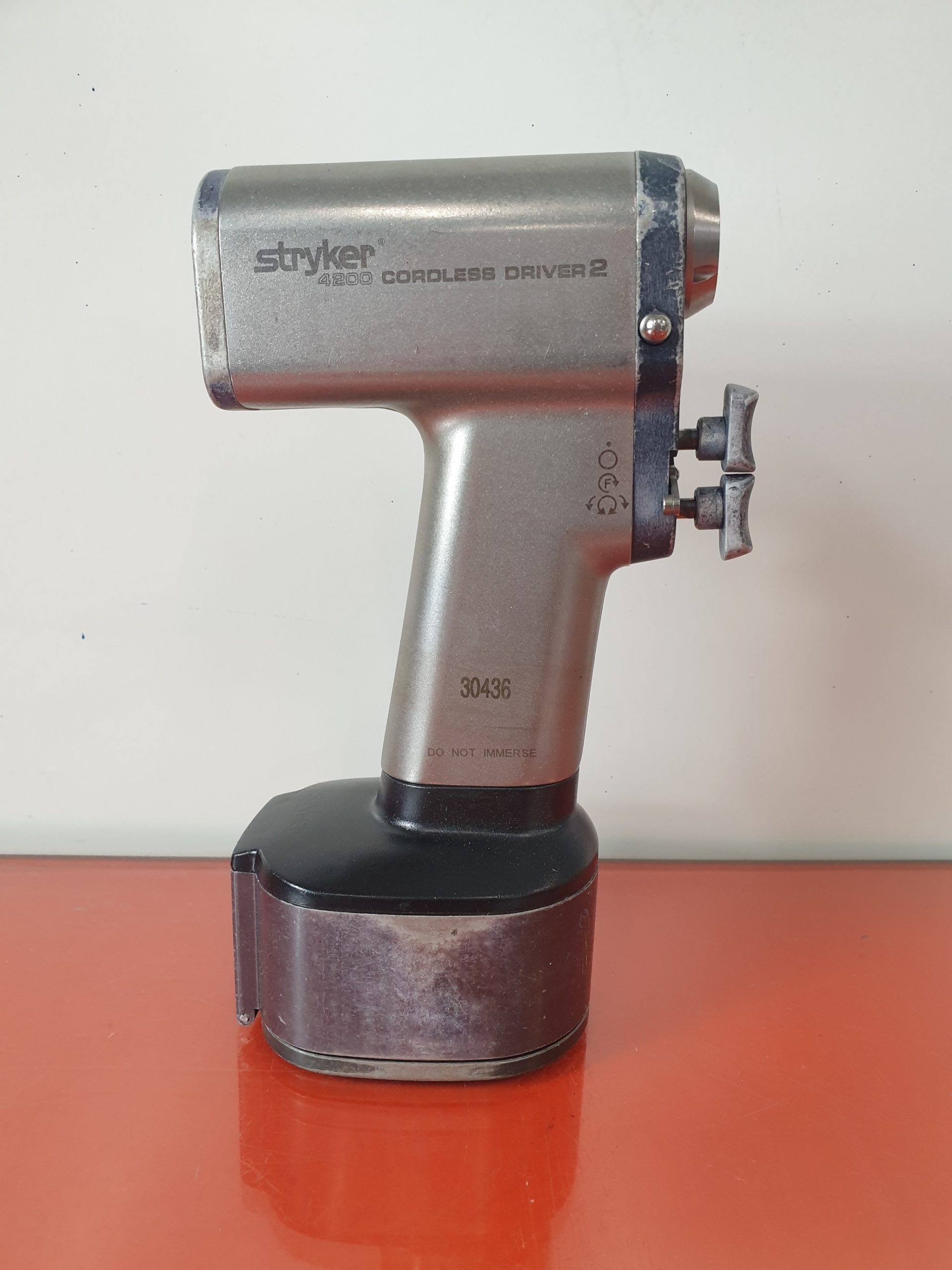 Stryker 4200 Cordless Driver 2 30436 mit 4222-120 Akku-Gehäuse — image 1 of 7