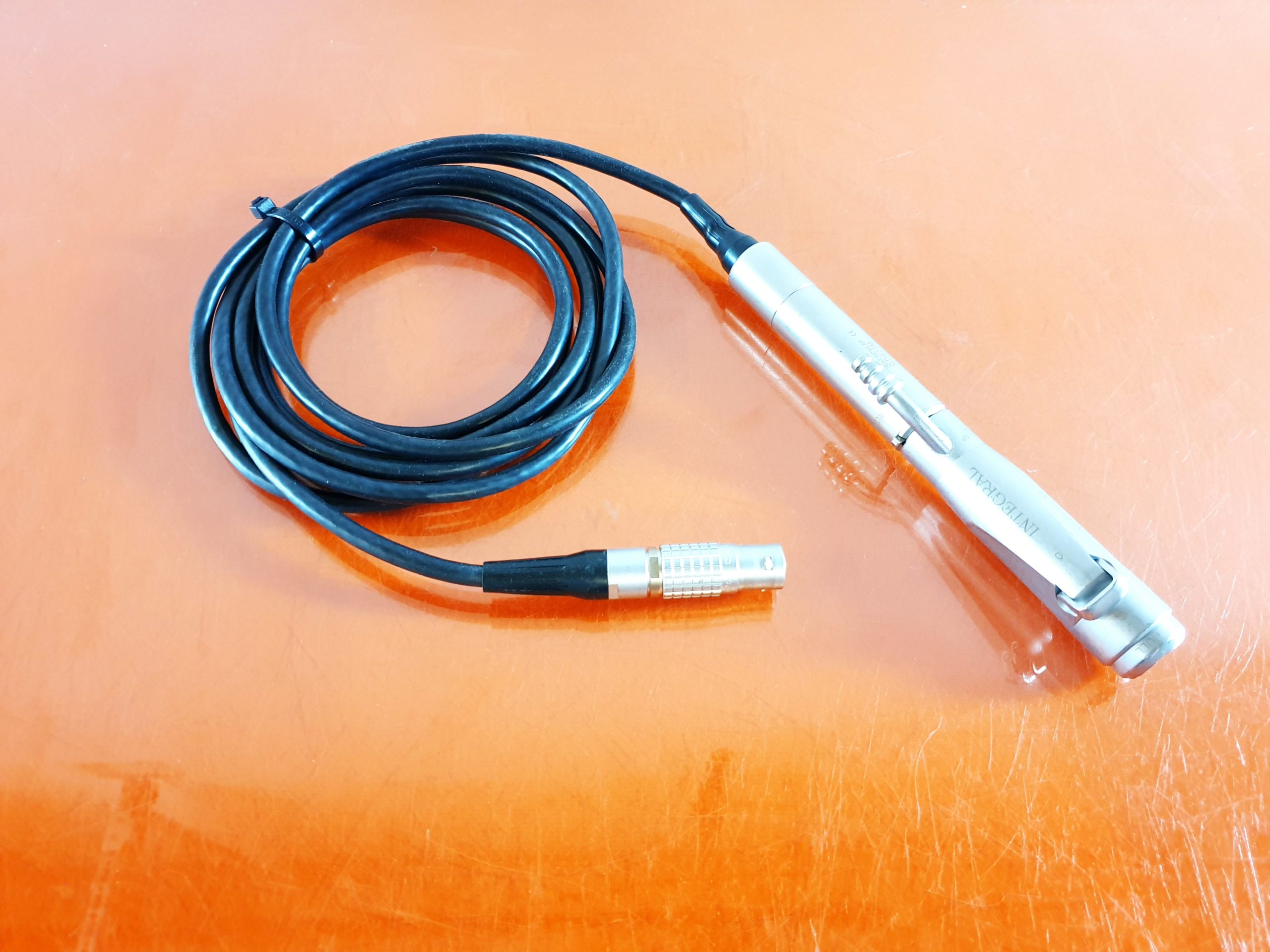 Aesculap GB801R + GD622M Handstück für integral ec Shaver — image 1 of 7