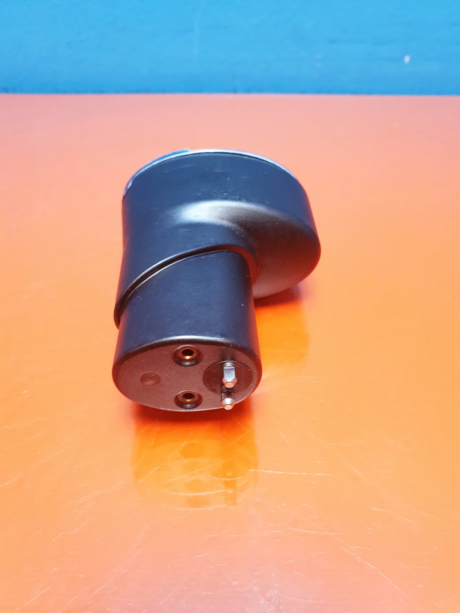 EO0420220-K_ EM042020-K_ Synthes 532.002 Battery Casing — image 1 of 3