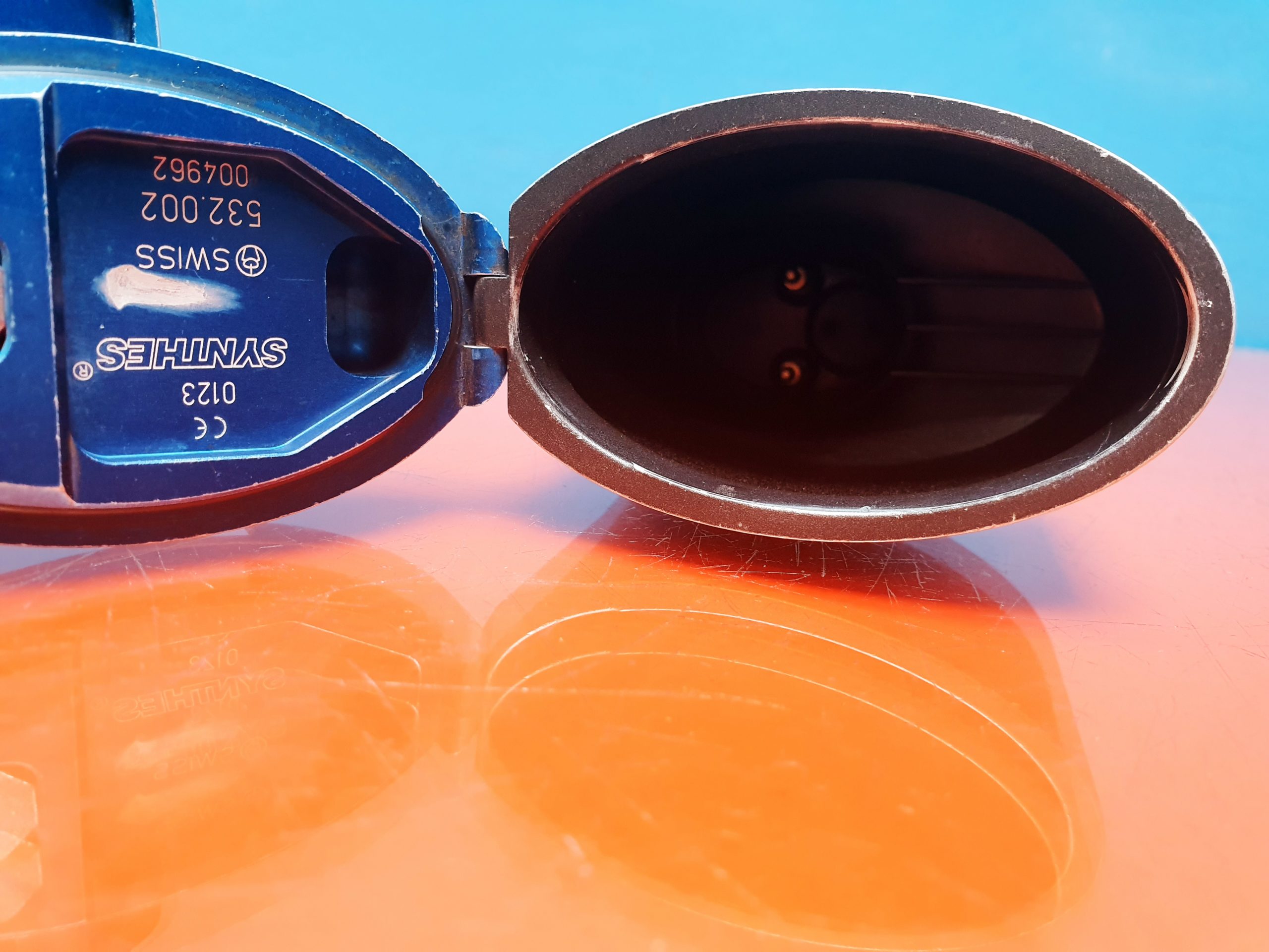 EO0420220-K_ EM042020-K_ Synthes 532.002 Battery Casing thumbnail 3