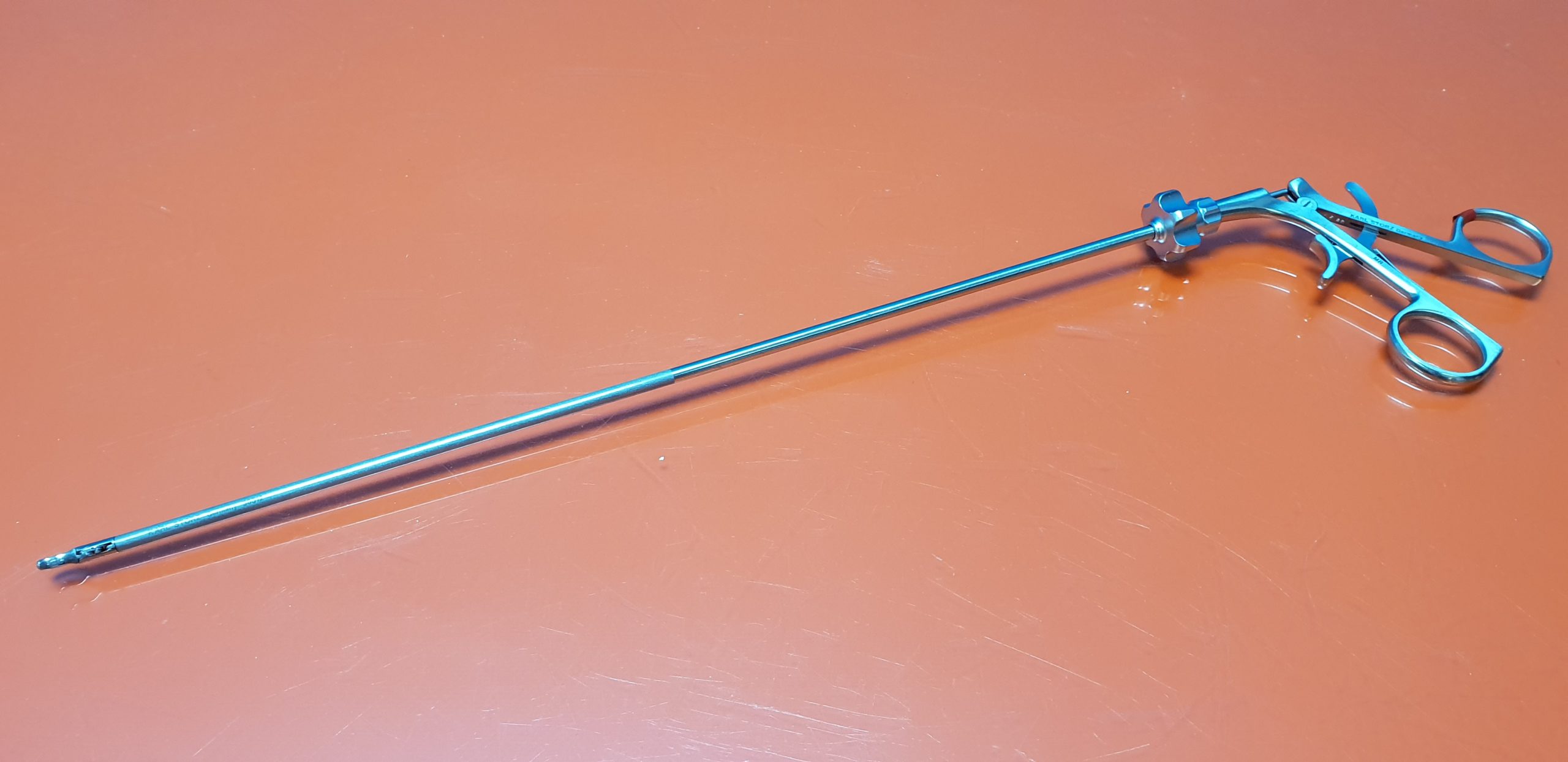 Storz 30526 + 30512 + 30419 Grasping Rotating Ratcheting Forcep — image 1 of 5