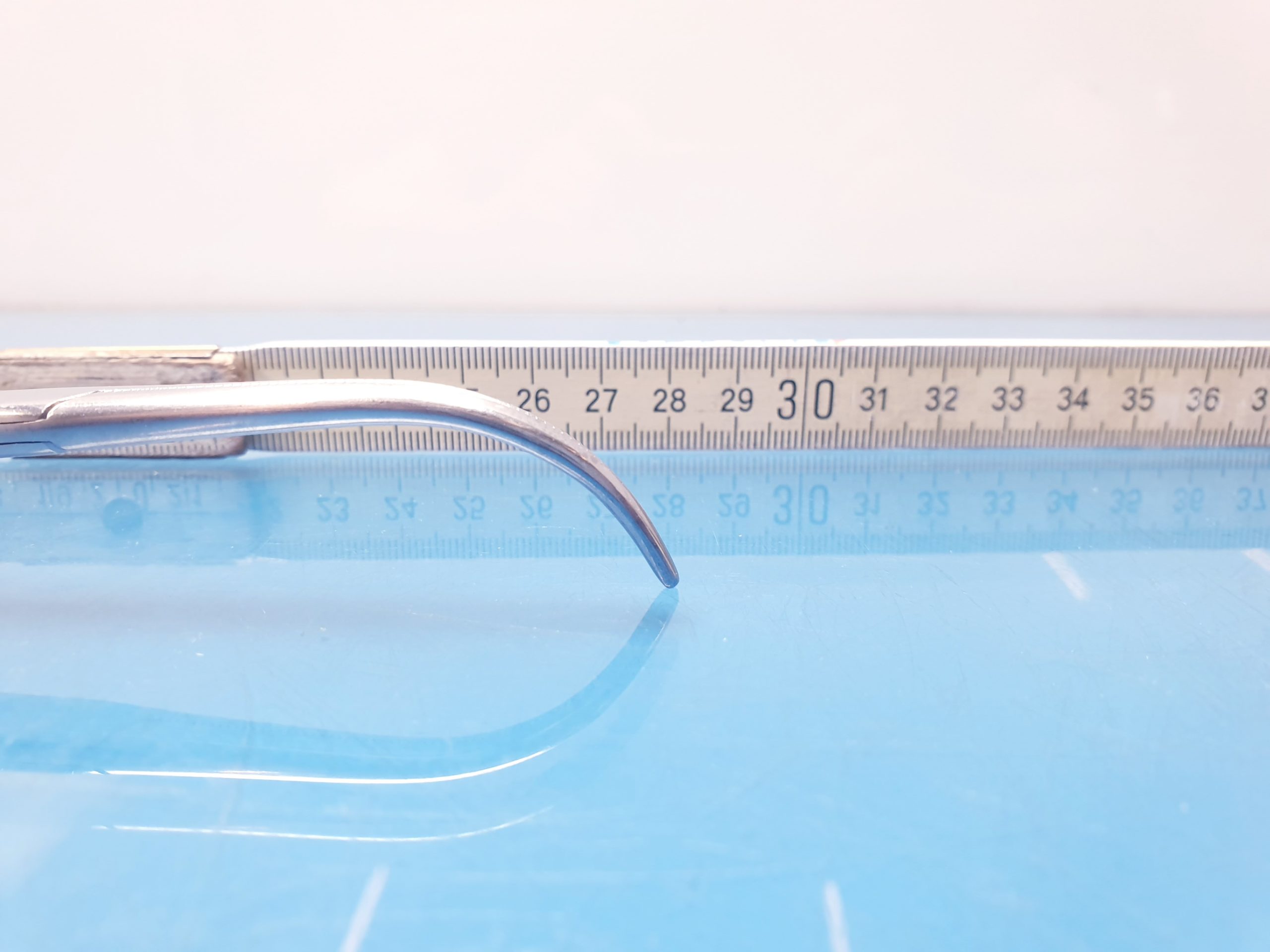 Arterienhalter – Chirurguische Instrument thumbnail 3