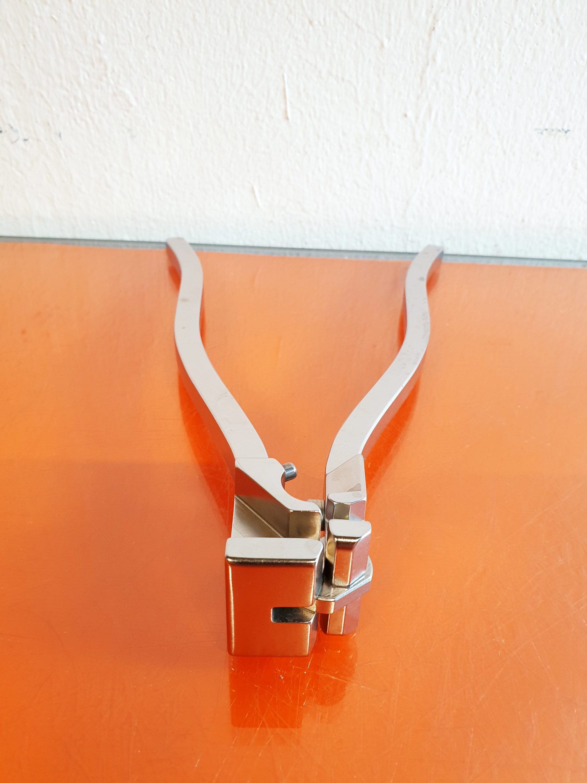 Synthes 329.29 Biegezange Bending Pliers Chirurgische Klemmen thumbnail 5