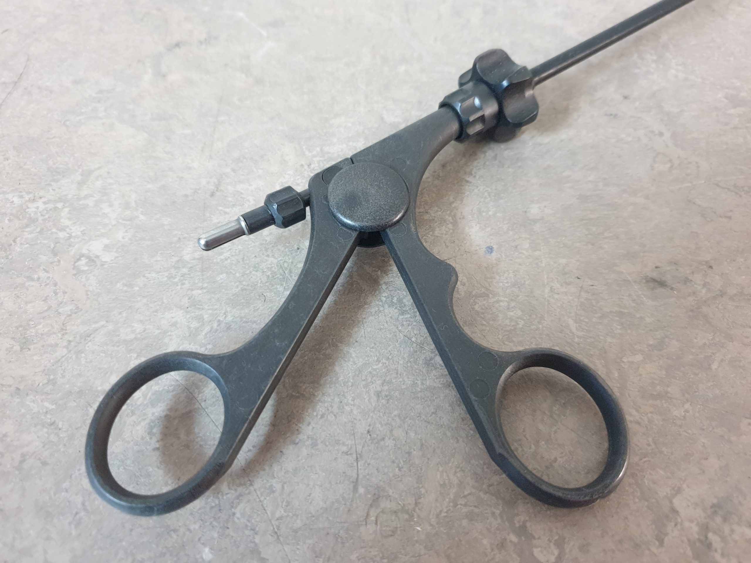 Karl Storz 30531 ULTEM Handle + 30531, 30420 ME Forceps thumbnail 4