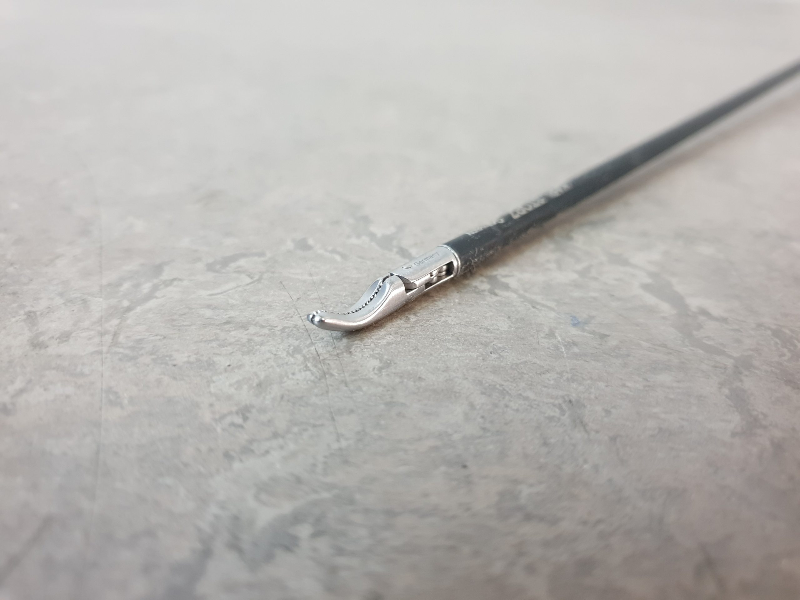 Karl Storz 30531 ULTEM Handle + 30531, 30420 MD Forceps thumbnail 4