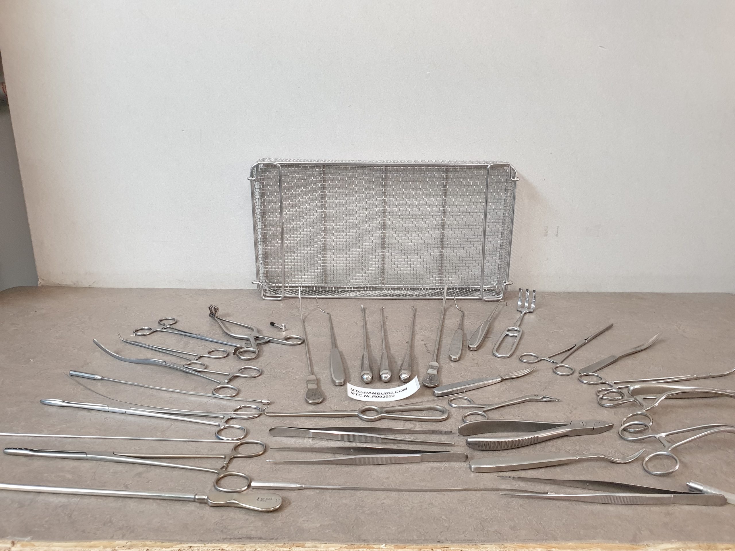Op Instrumente Op Besteck Konvolut Chirurgische Instrumente Surgical instruments — image 1 of 3