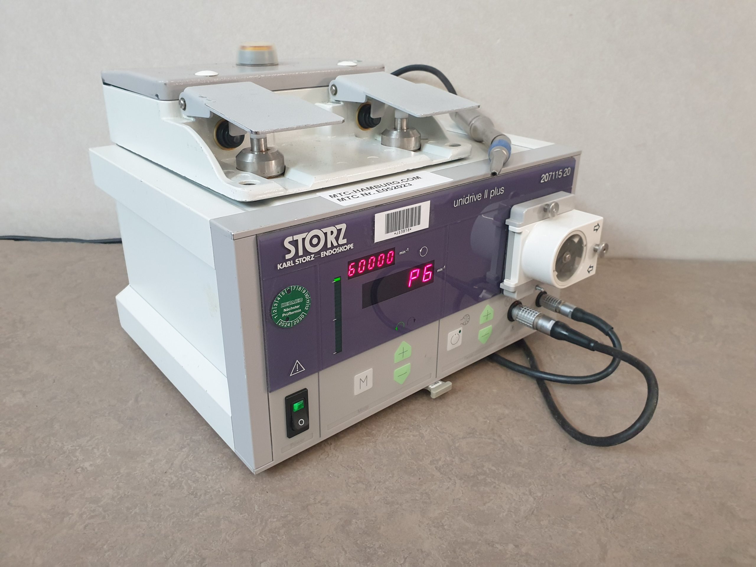 Karl Storz Unidrive II PLUS 207115 20 // 20711520 + STORZ KARL 20711070 Connecting Cable + 20711030 Unidrive II High Performance EC Motor + 252570 — image 1 of 9