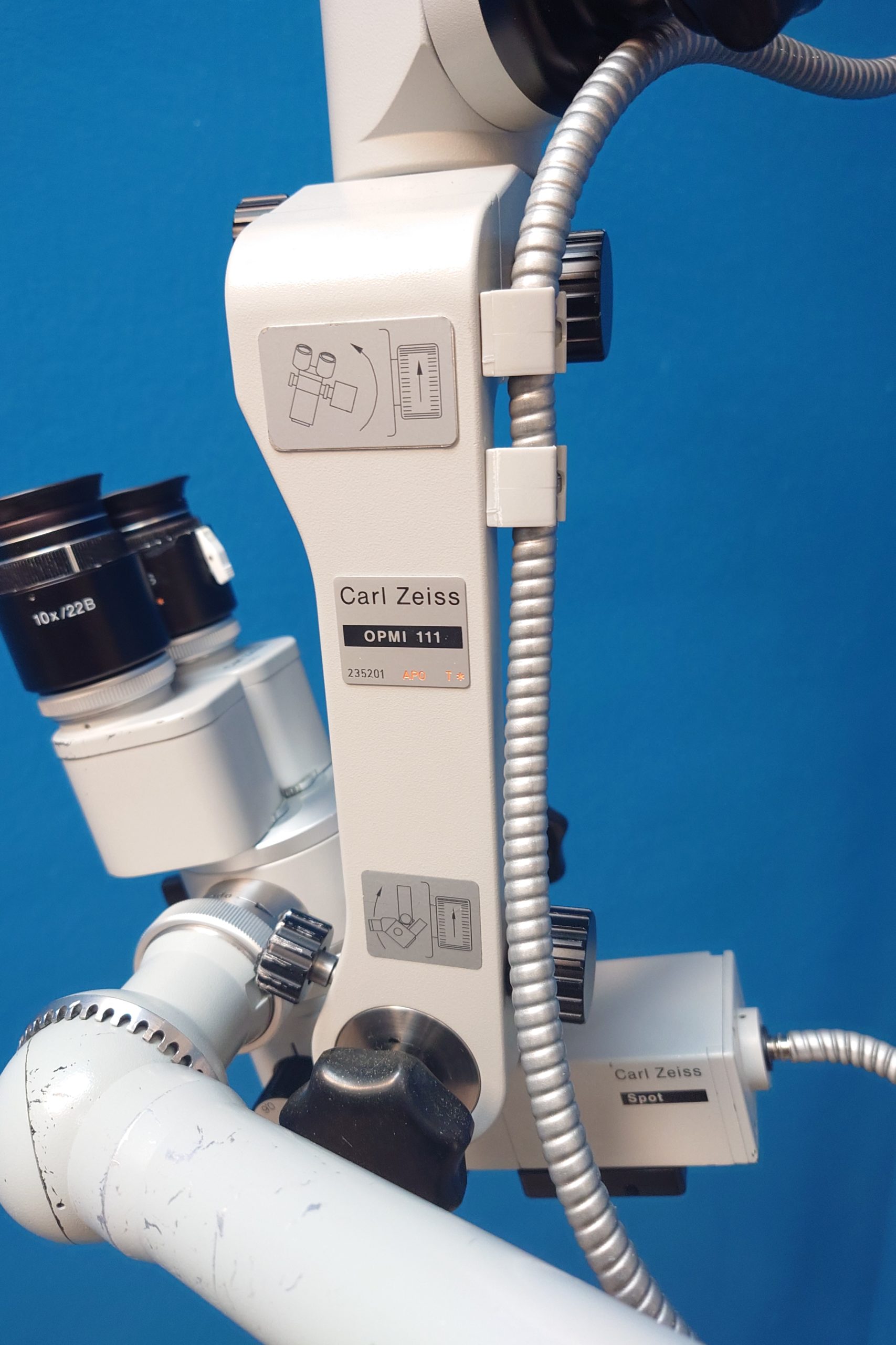 Zeiss OPMI 111 F=200 mit Mitbeobachter auf Bodenstativ S21 Mikroskop thumbnail 4