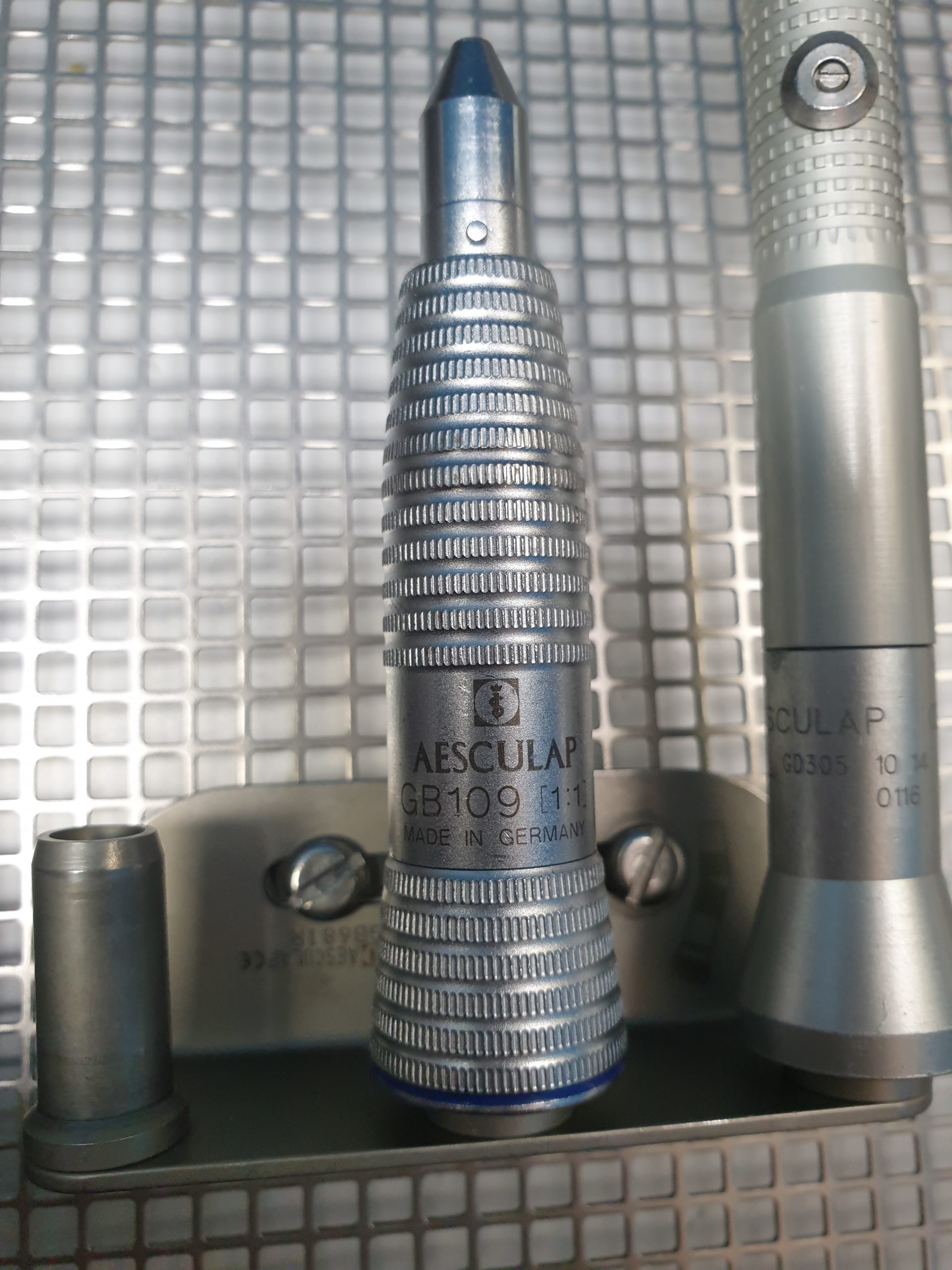 Aesculap microspeed Uni typ GD 670 // GD670 // GD668 GA411 + GD678 + GD672 + Microspeed uni + GB109 + GD305 thumbnail 11