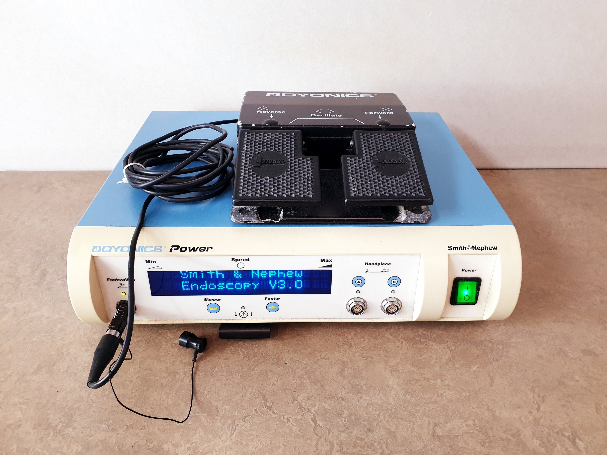 Smith & Nephew DYONICS Power Control Unit Steuereinheit 7205841 + Fußschalter thumbnail 4