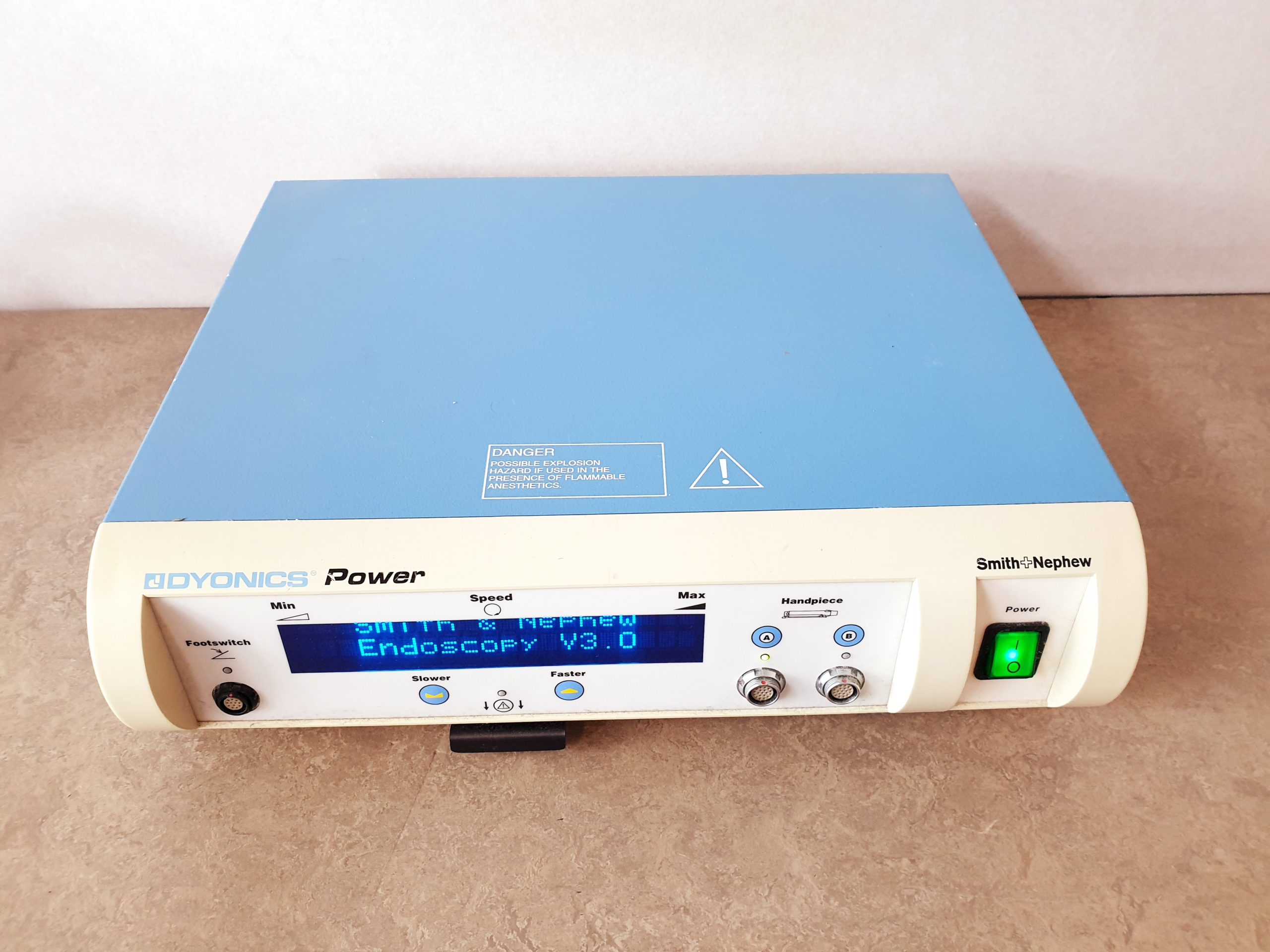 Smith & Nephew DYONICS Power Control Unit Steuereinheit 7205841 + Fußschalter thumbnail 5