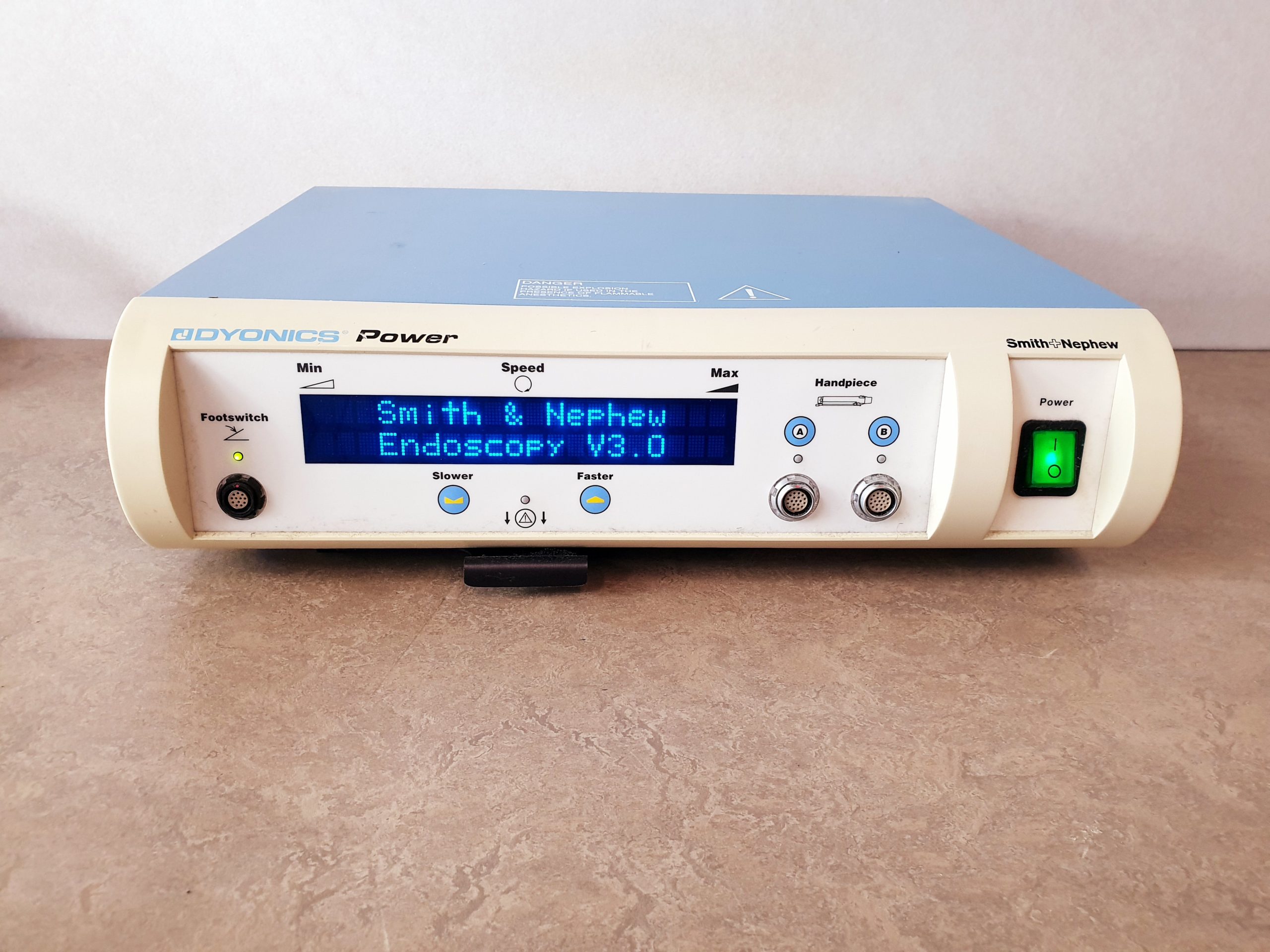 Smith & Nephew DYONICS Power Control Unit Steuereinheit 7205841 + Fußschalter thumbnail 6