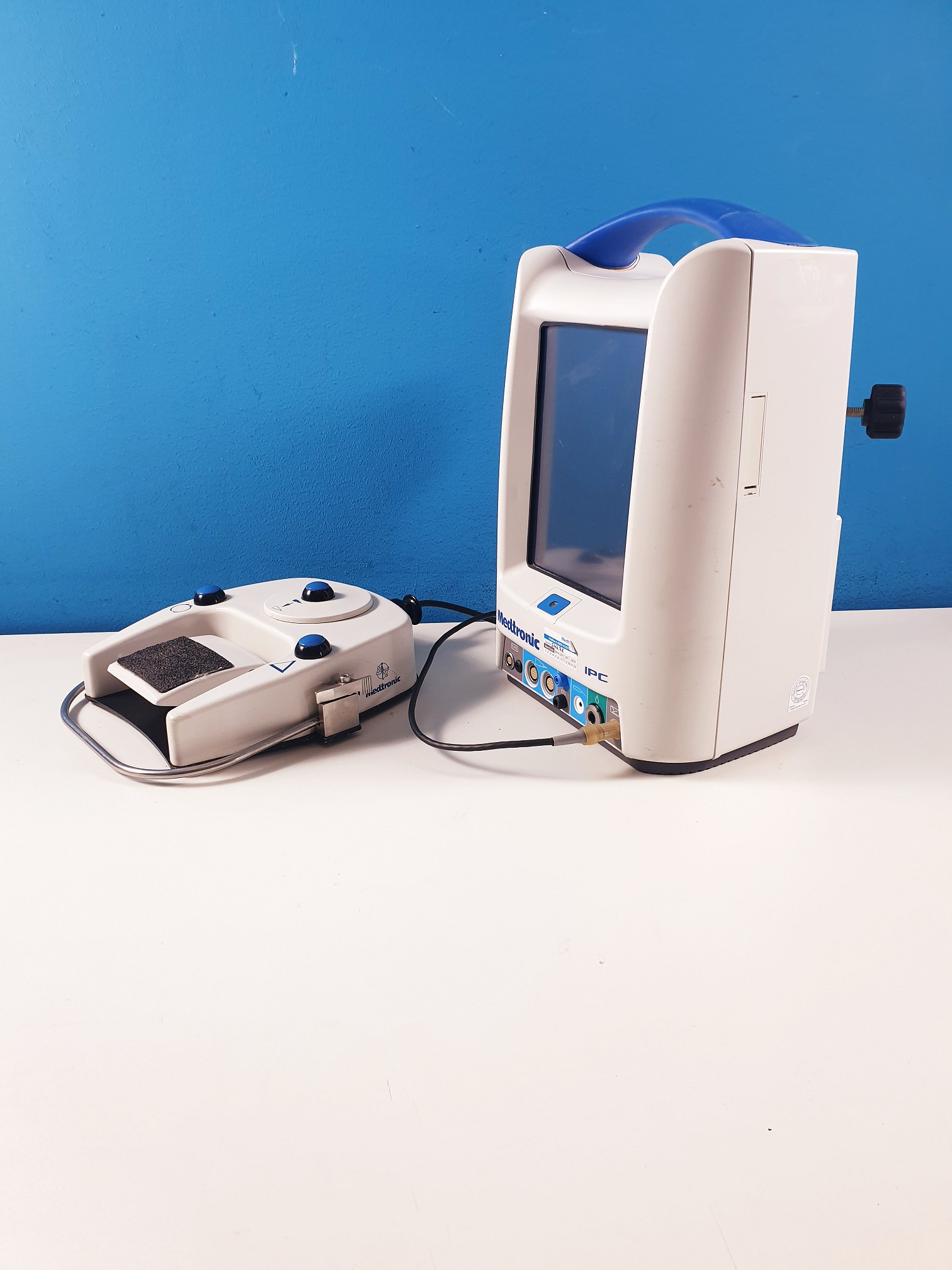Medtronic IPC EC300 Integrated Power Console thumbnail 2