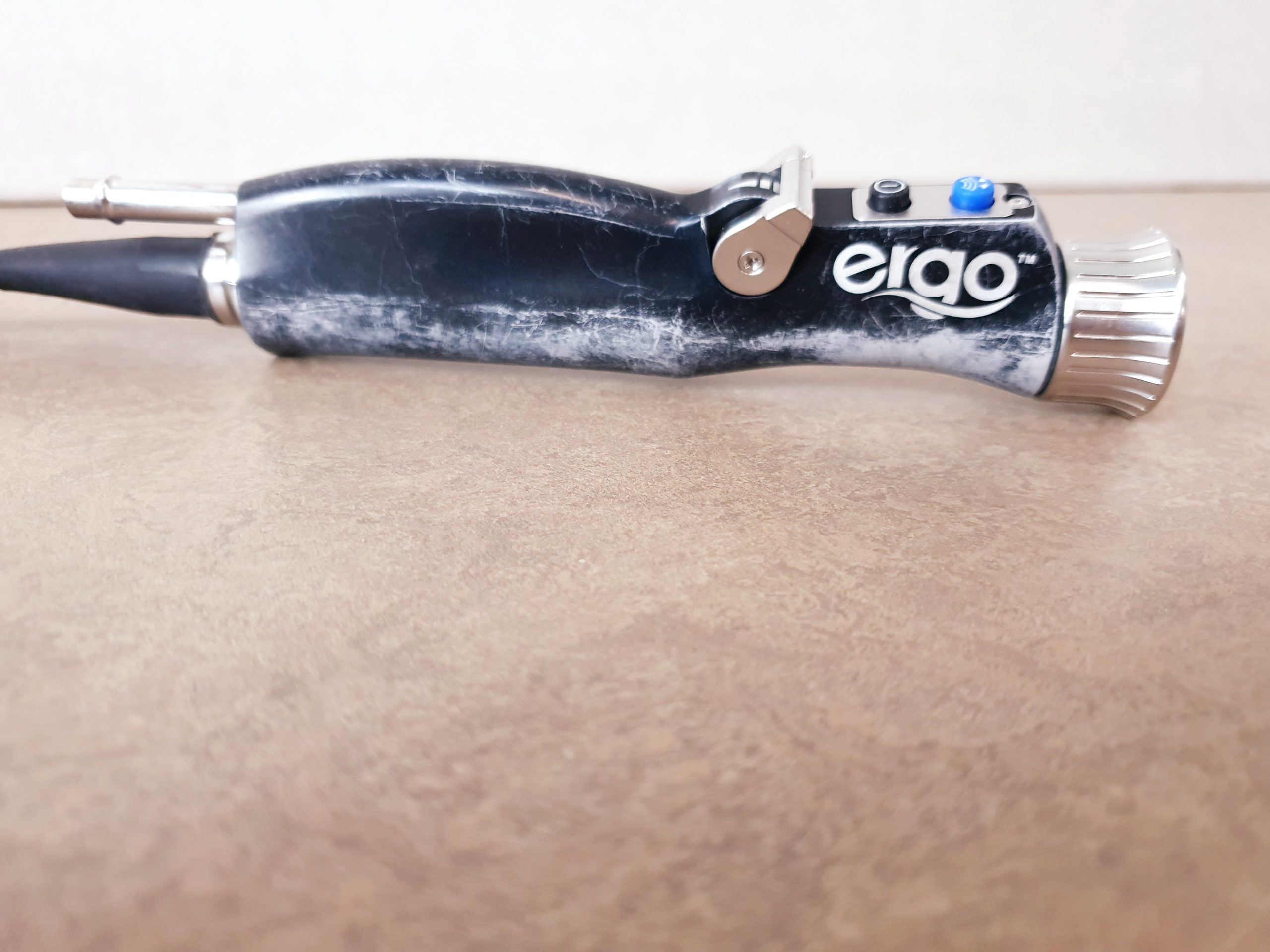 ConMed Linvatec Ergo D4240 Rasierer Handstück mit Knöpfe thumbnail 2