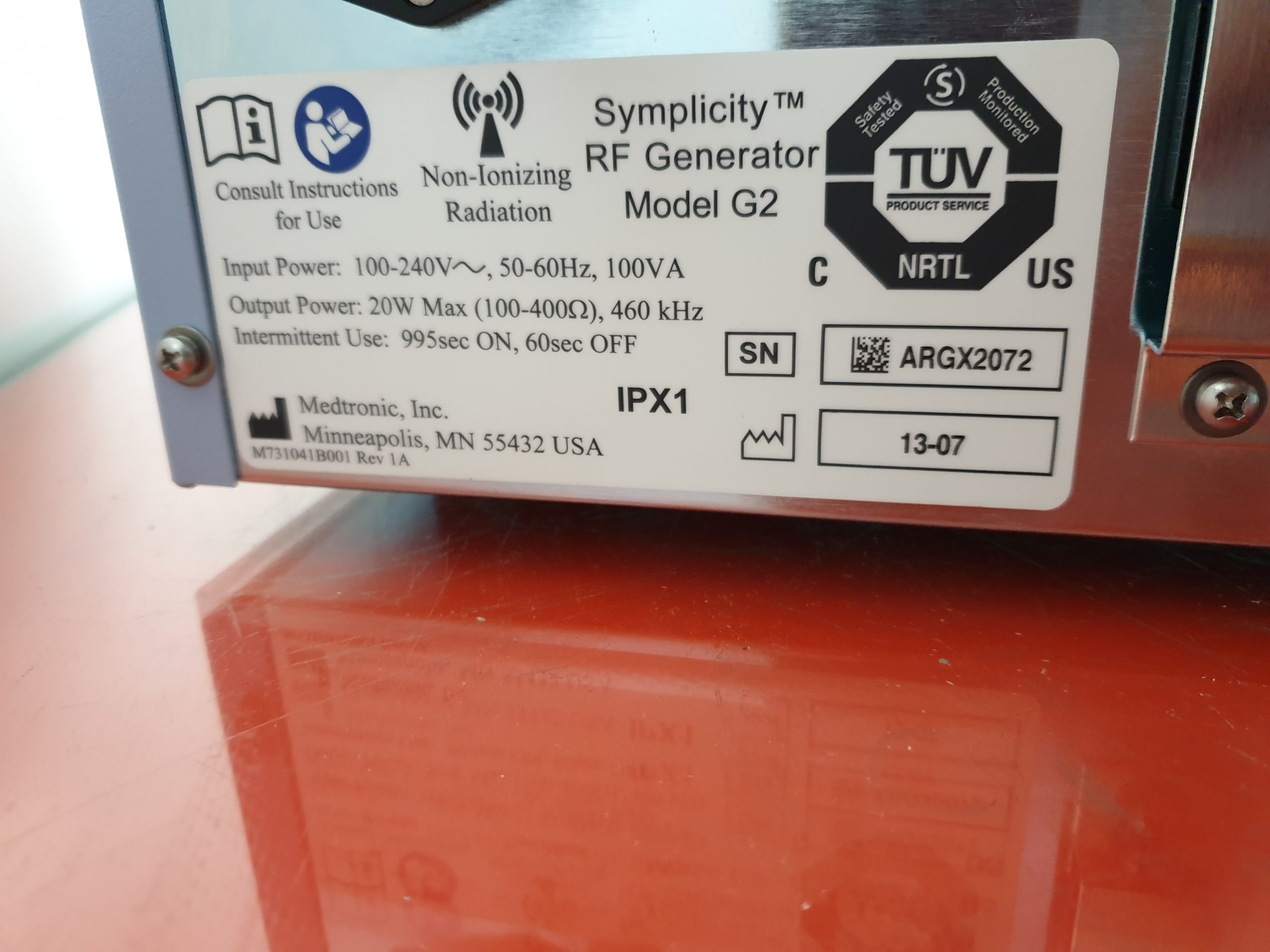 Medtronic Symplicity G2 RF-Generator Ablationsgerät DOM 2013 thumbnail 7