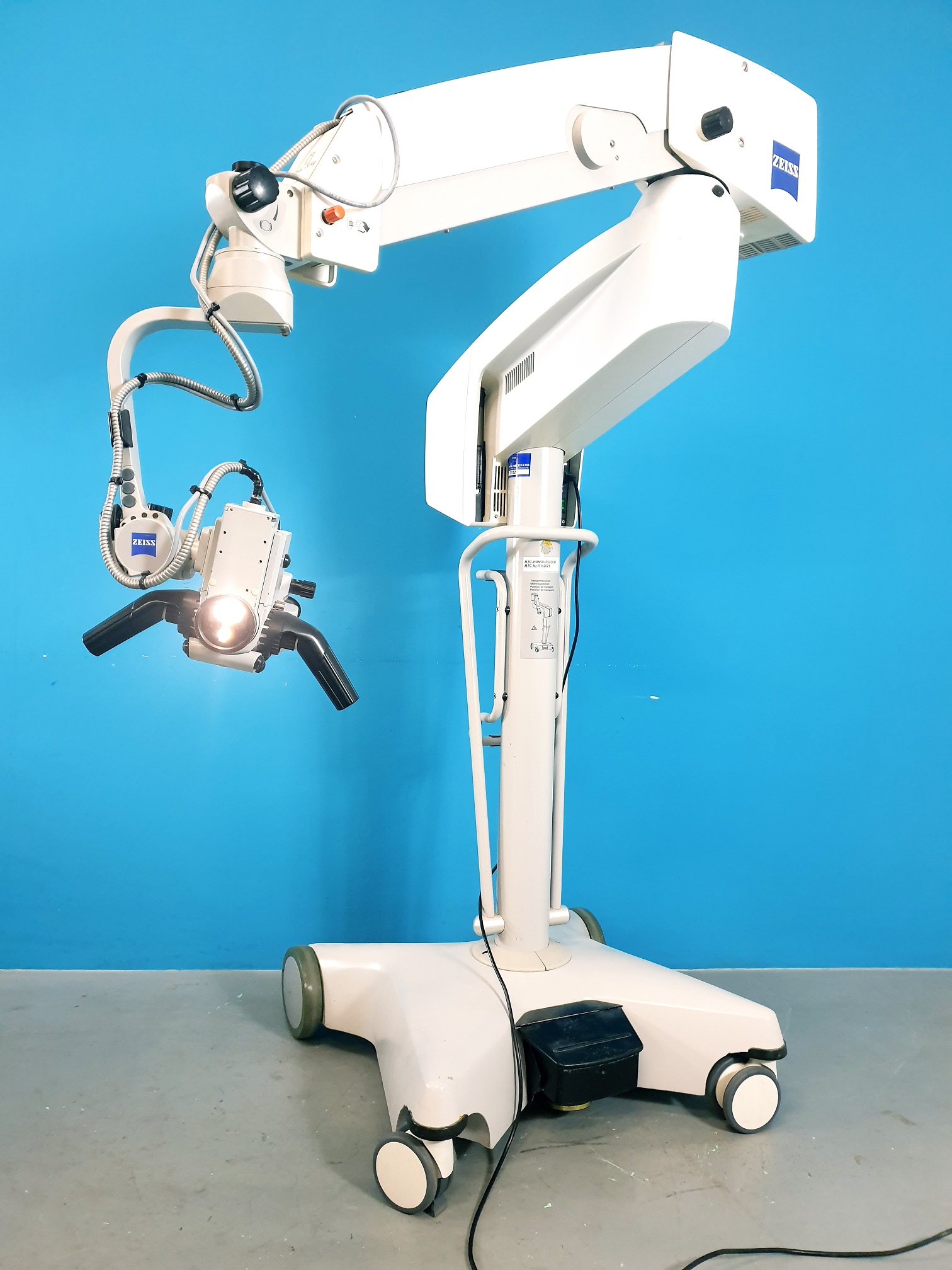 Zeiss PRO magis OPMI OP Mikroskop auf S8 Stativ Promagis f200 — image 1 of 10