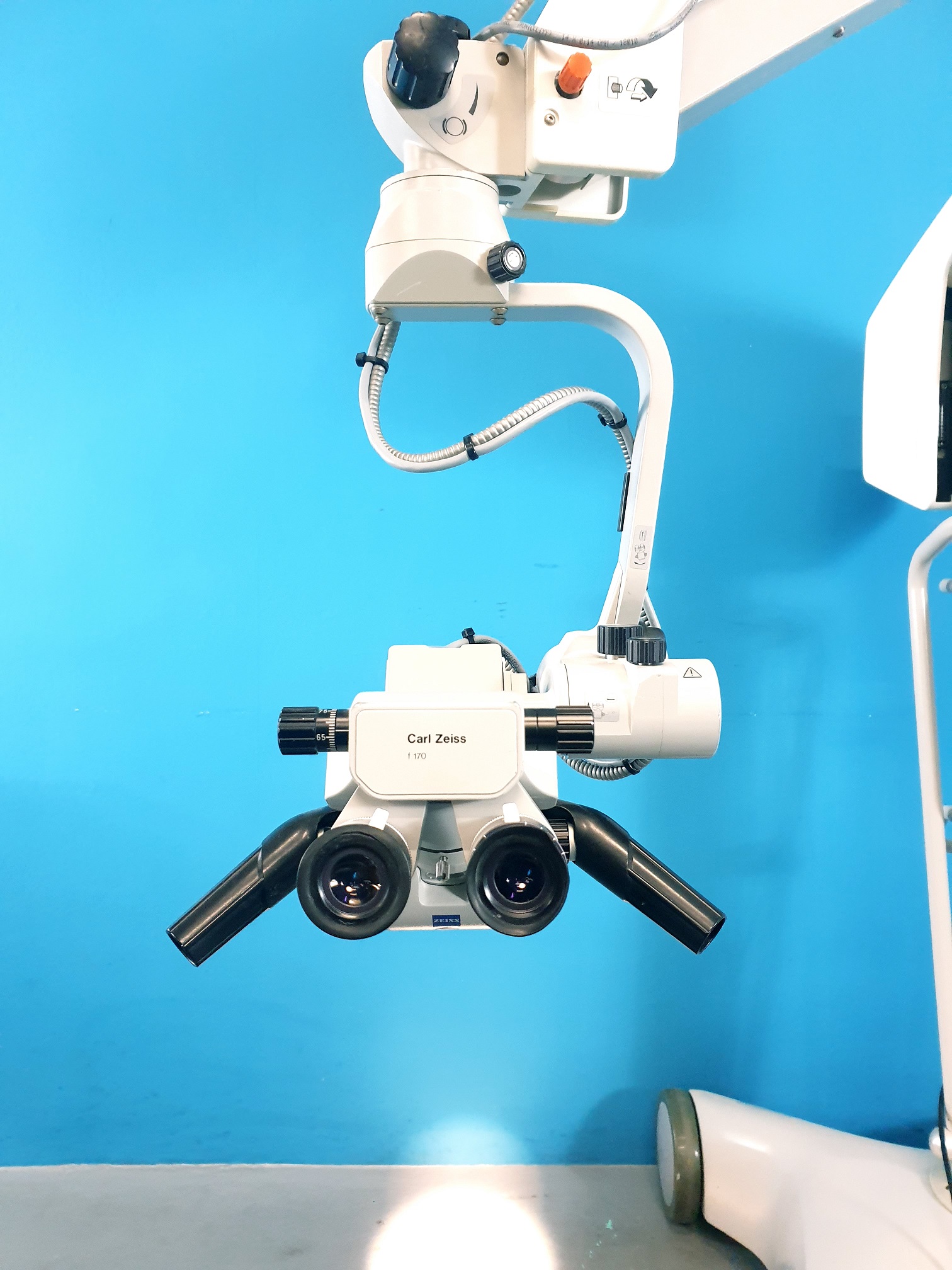 Zeiss PRO magis OPMI OP Mikroskop auf S8 Stativ Promagis f200 thumbnail 3
