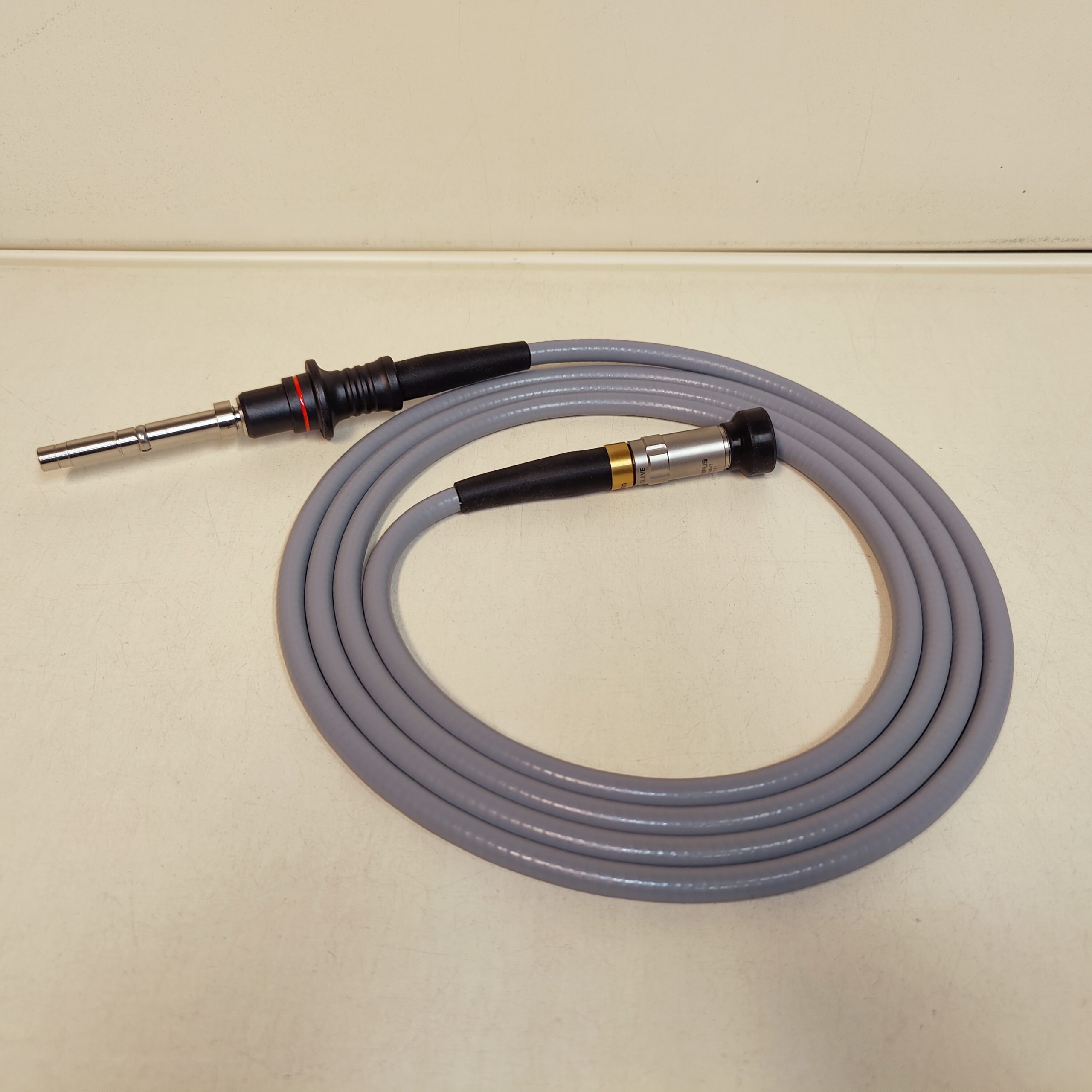 OLYMPUS Fiber Optic Licht Kordel A3291 — image 1 of 4
