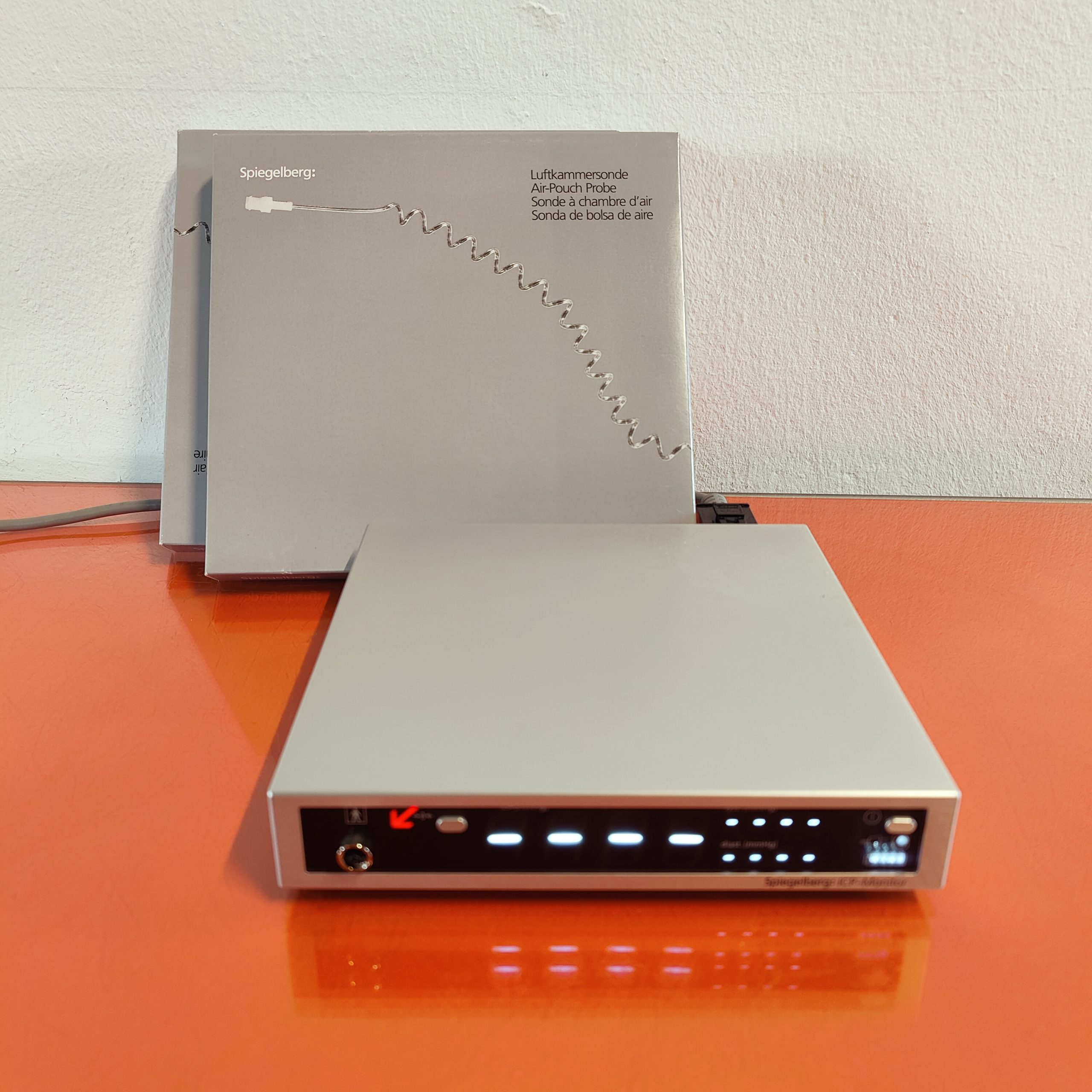 Spiegelberg: ICP-Monitore ICP-Sonden CPP-Monitor Compliance-Monitor — image 1 of 6