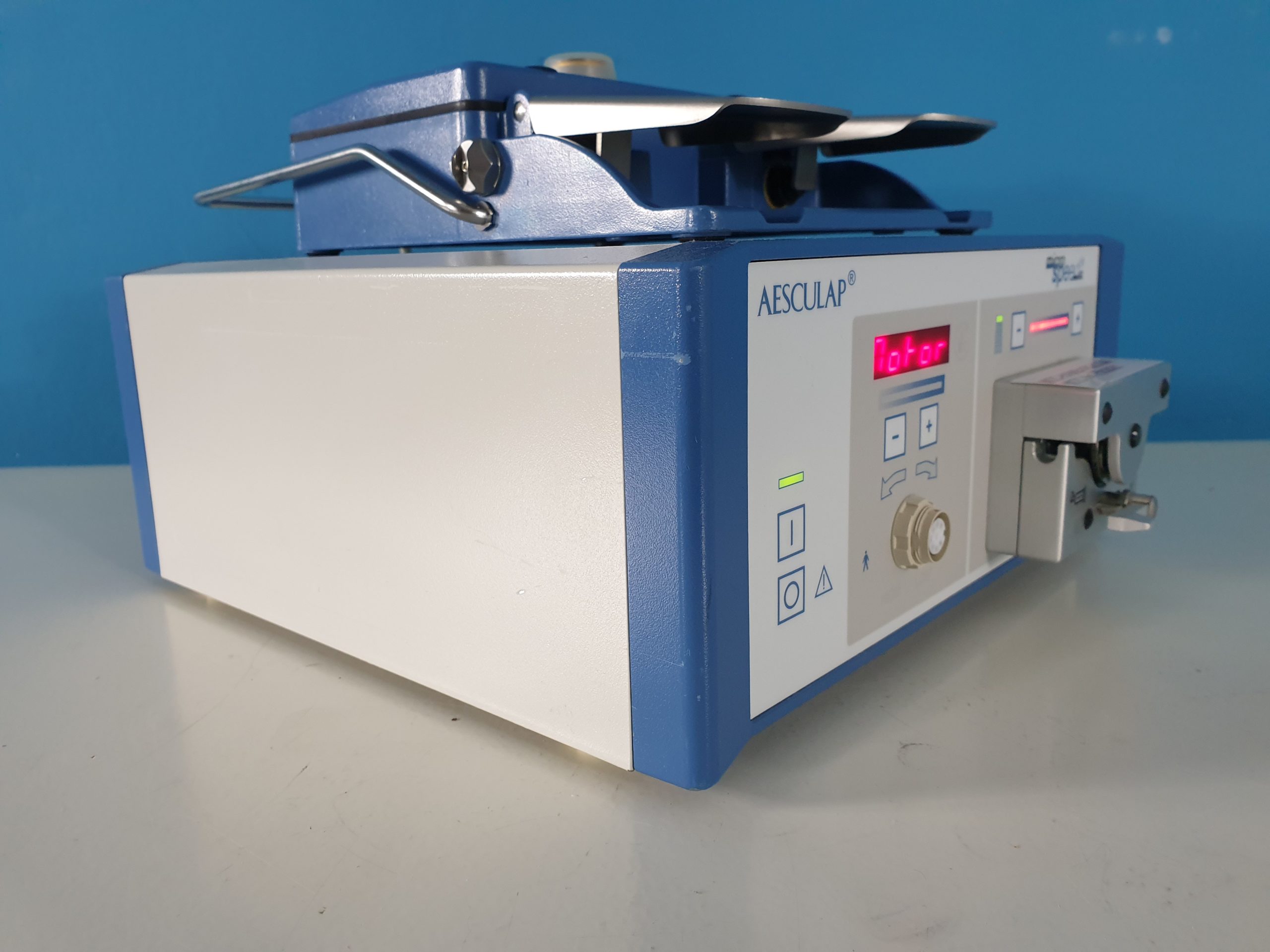 Aesculap GD 650 Micro Speed EC Surgical Drill Surgery + Footswitch GD 660 — Pump Motor Unit thumbnail 2