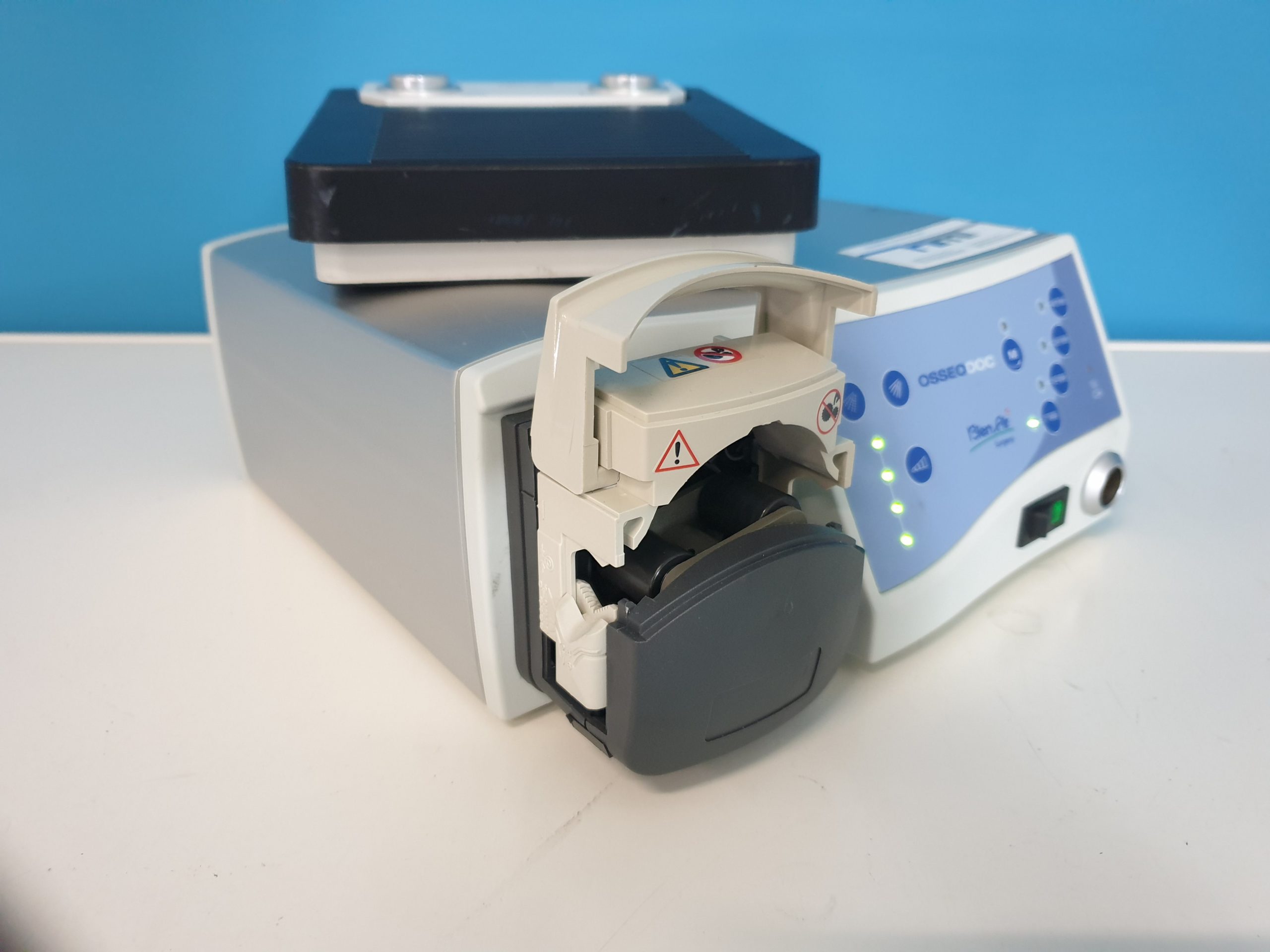 Bien Air Surgery OSSEODOC REF 1600331 Micro Drill & Micro Debrider System Console thumbnail 2