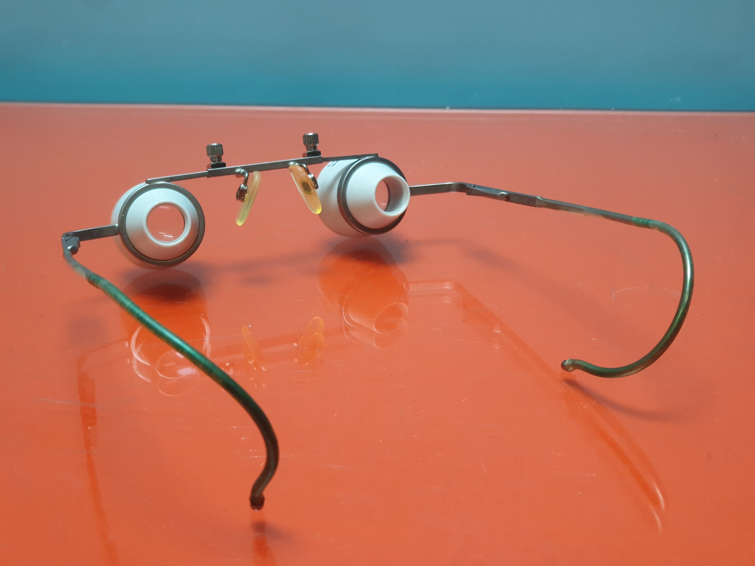 Heine C 2.3/340 Binokular-Lupe, 340 mm Arbeitsabstand, Lupenbrille — image 1 of 5