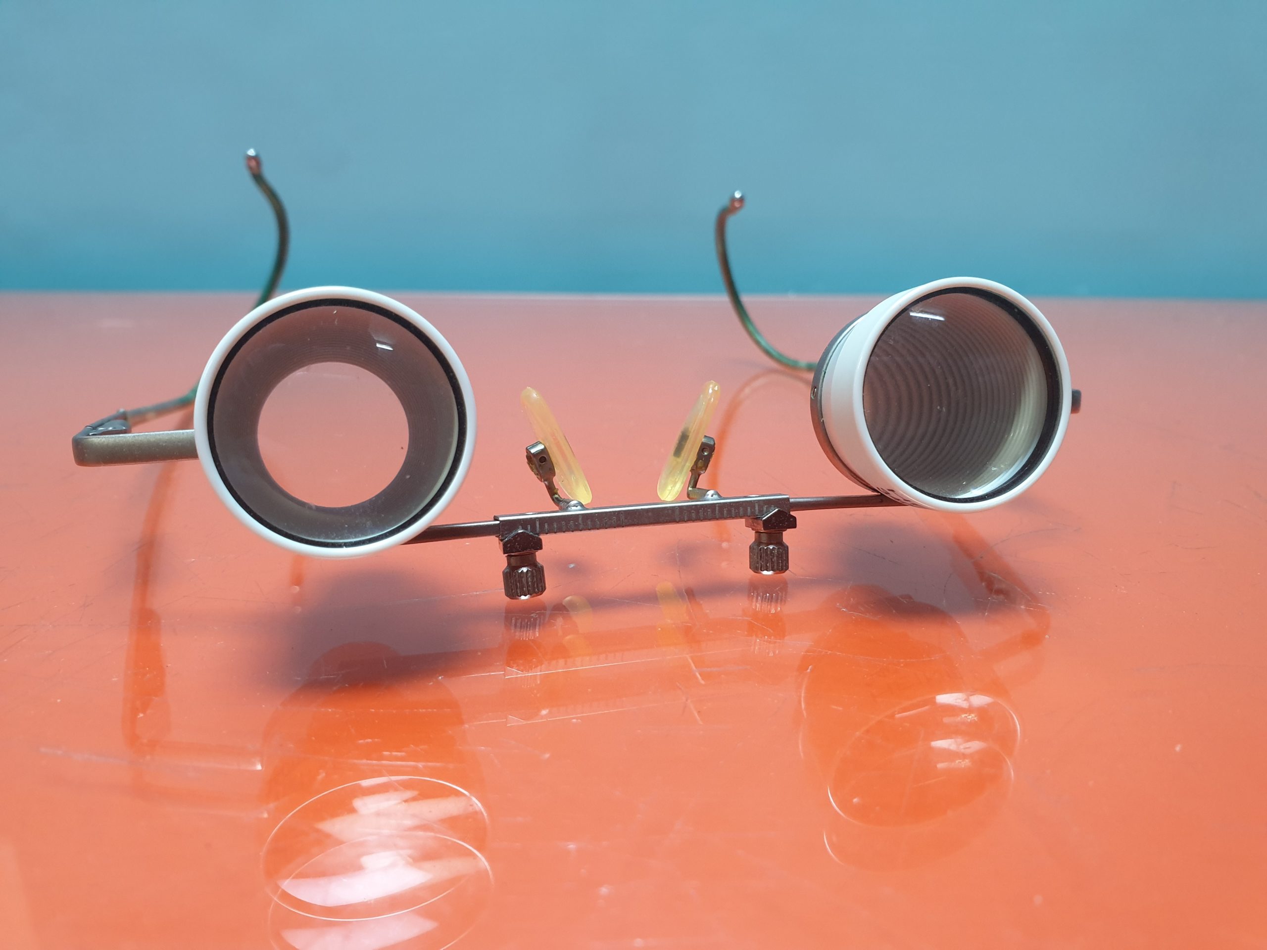 Heine C 2.3/340 Binokular-Lupe, 340 mm Arbeitsabstand, Lupenbrille thumbnail 2