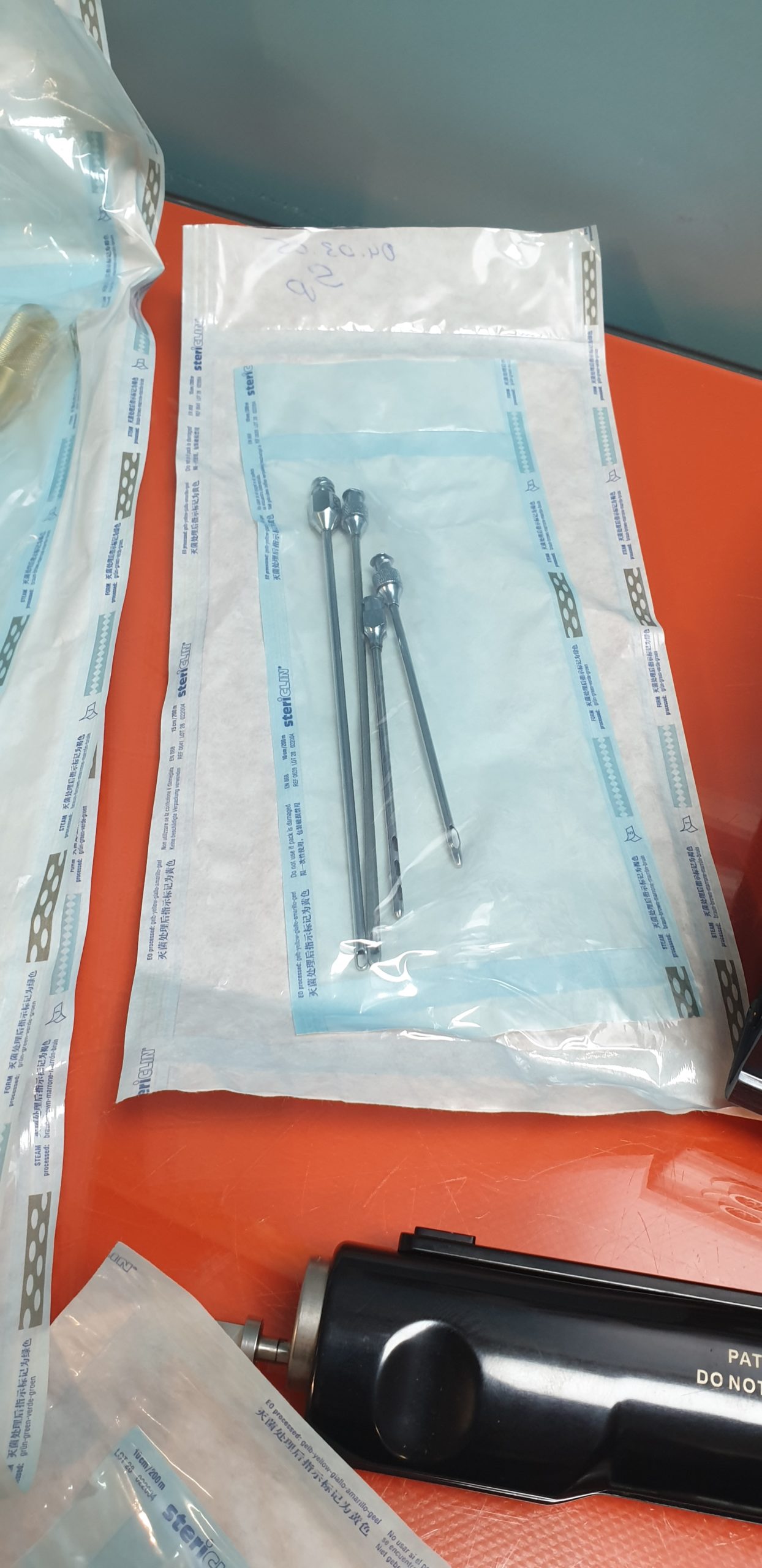 MicroAire Liposuction Lipo Suction Surgical System Base + HandPiece Autoclave + Accessories thumbnail 8
