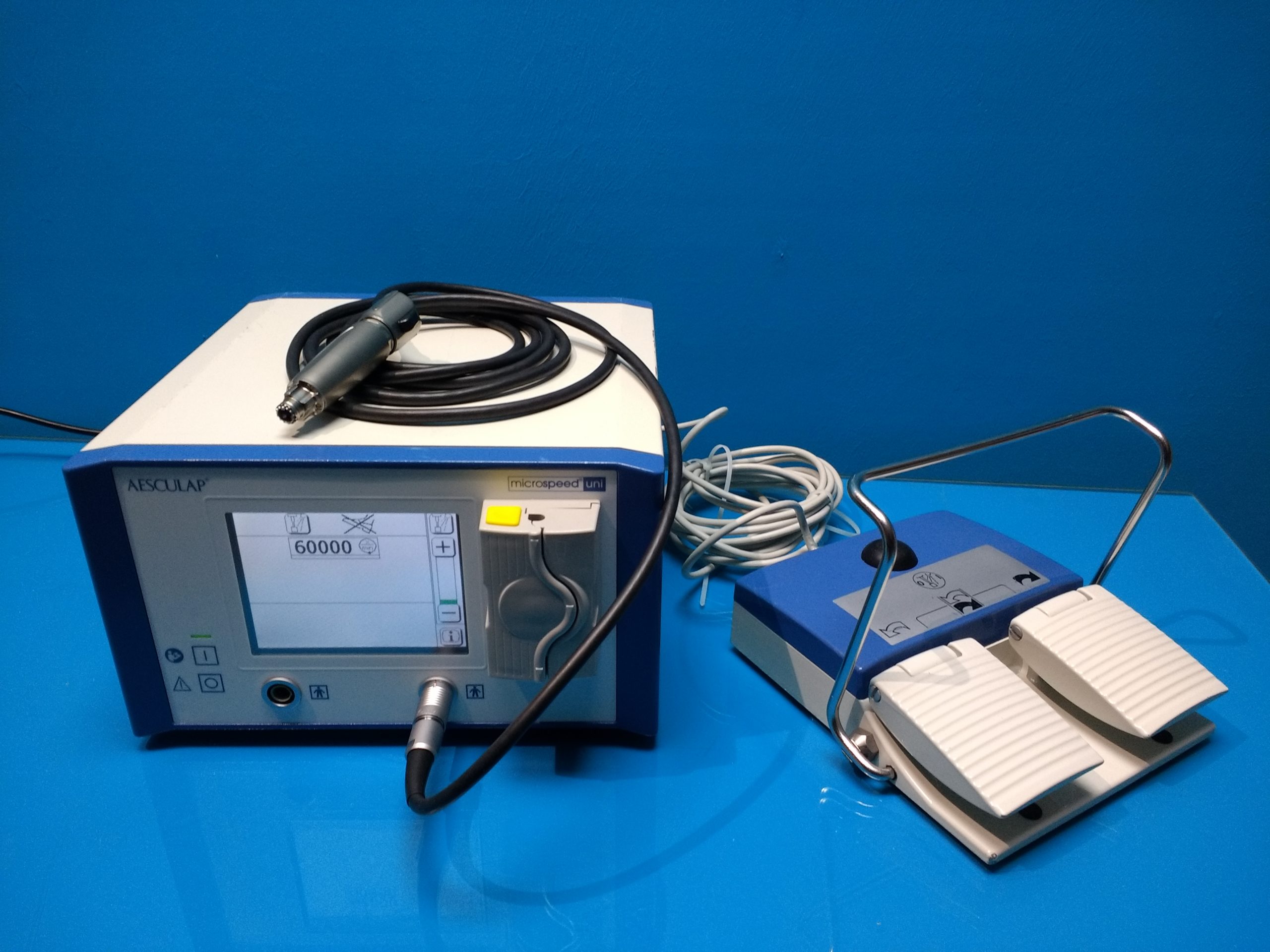 Aesculap GD 670 Microspeed Uni with Foot switch, Hand pieces and motor — image 1 of 2