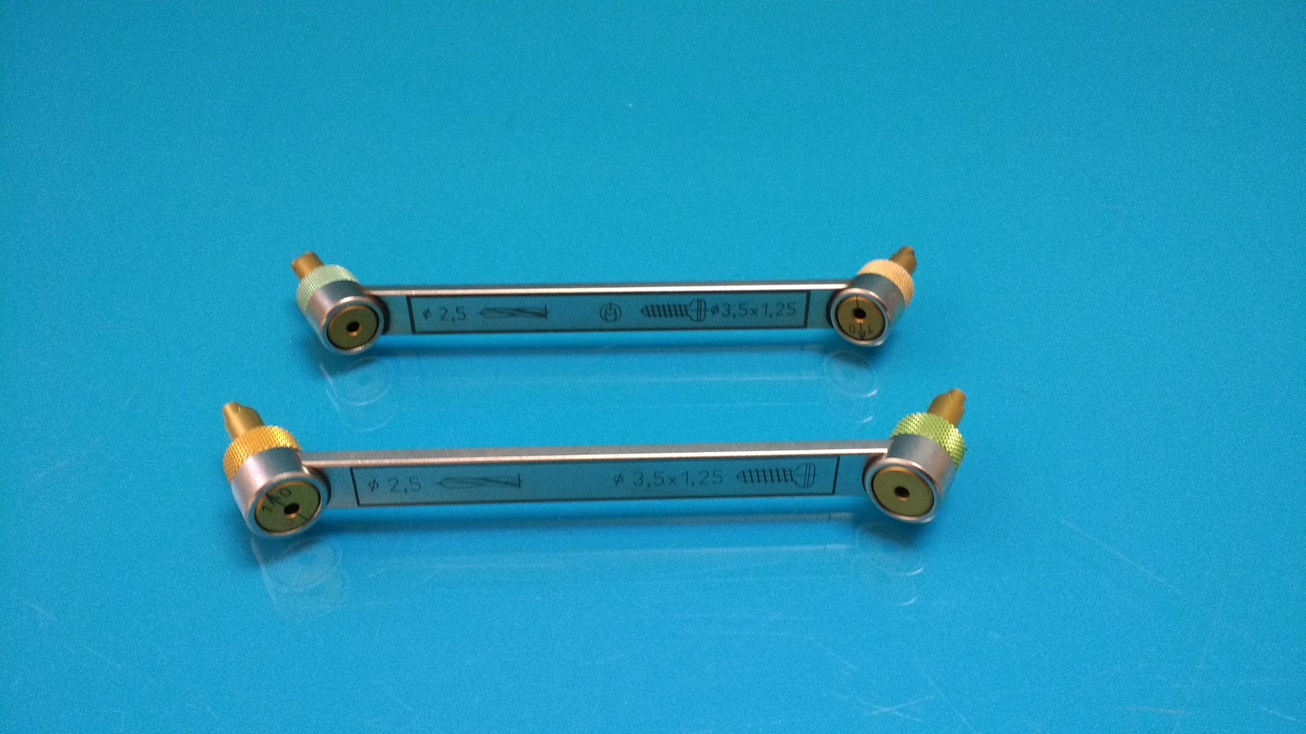 2 x Synthes 322.32 2.5-3.5mm x 1.25 DCP Drill Guide thumbnail 3