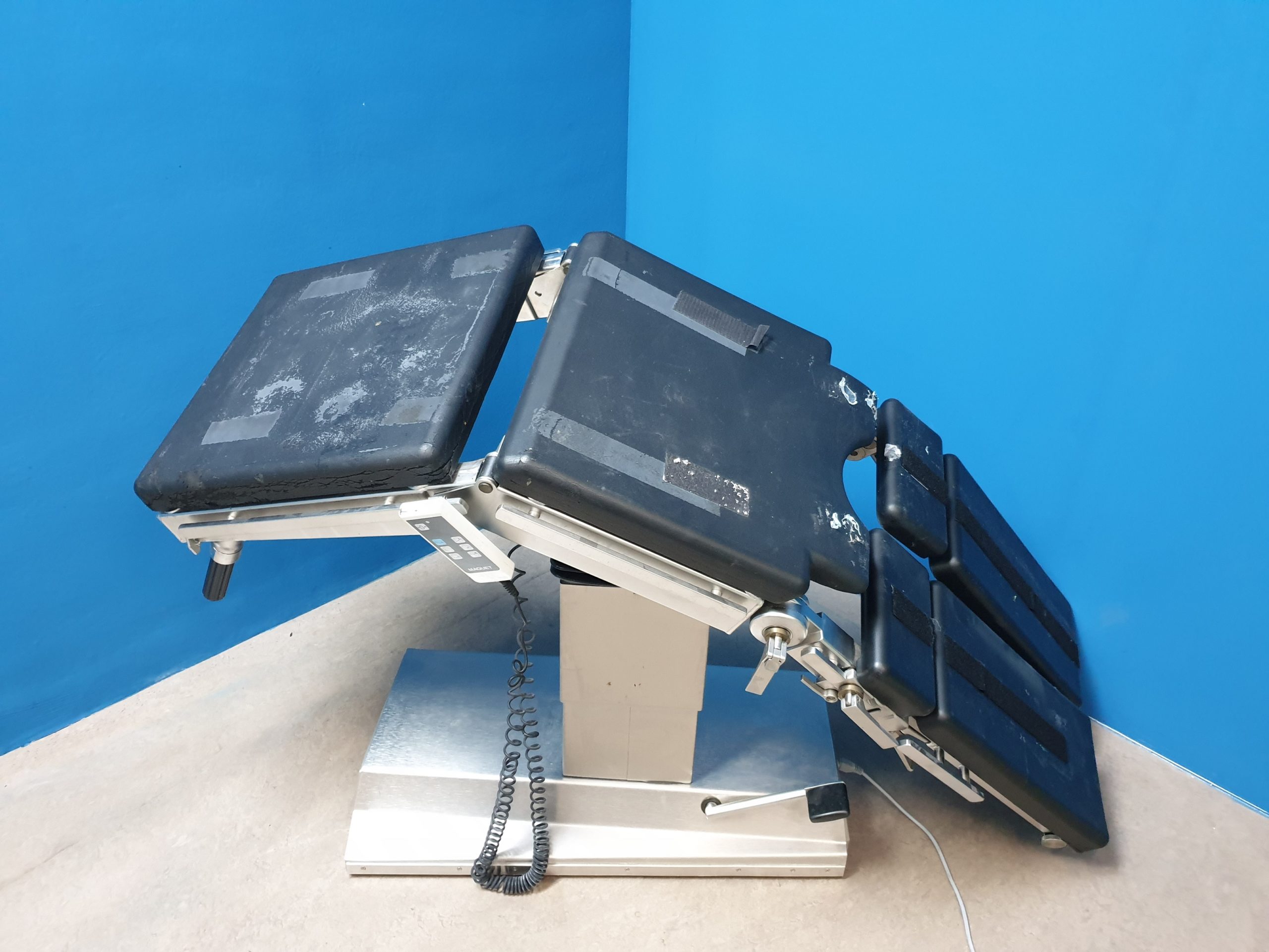 Maquet 1131 OP-Tisch fahrbar, elektrisch verstellbar thumbnail 5