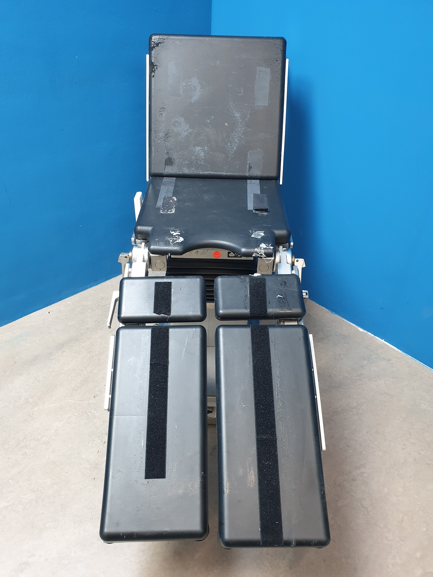 Maquet 1131 OP-Tisch fahrbar, elektrisch verstellbar thumbnail 9