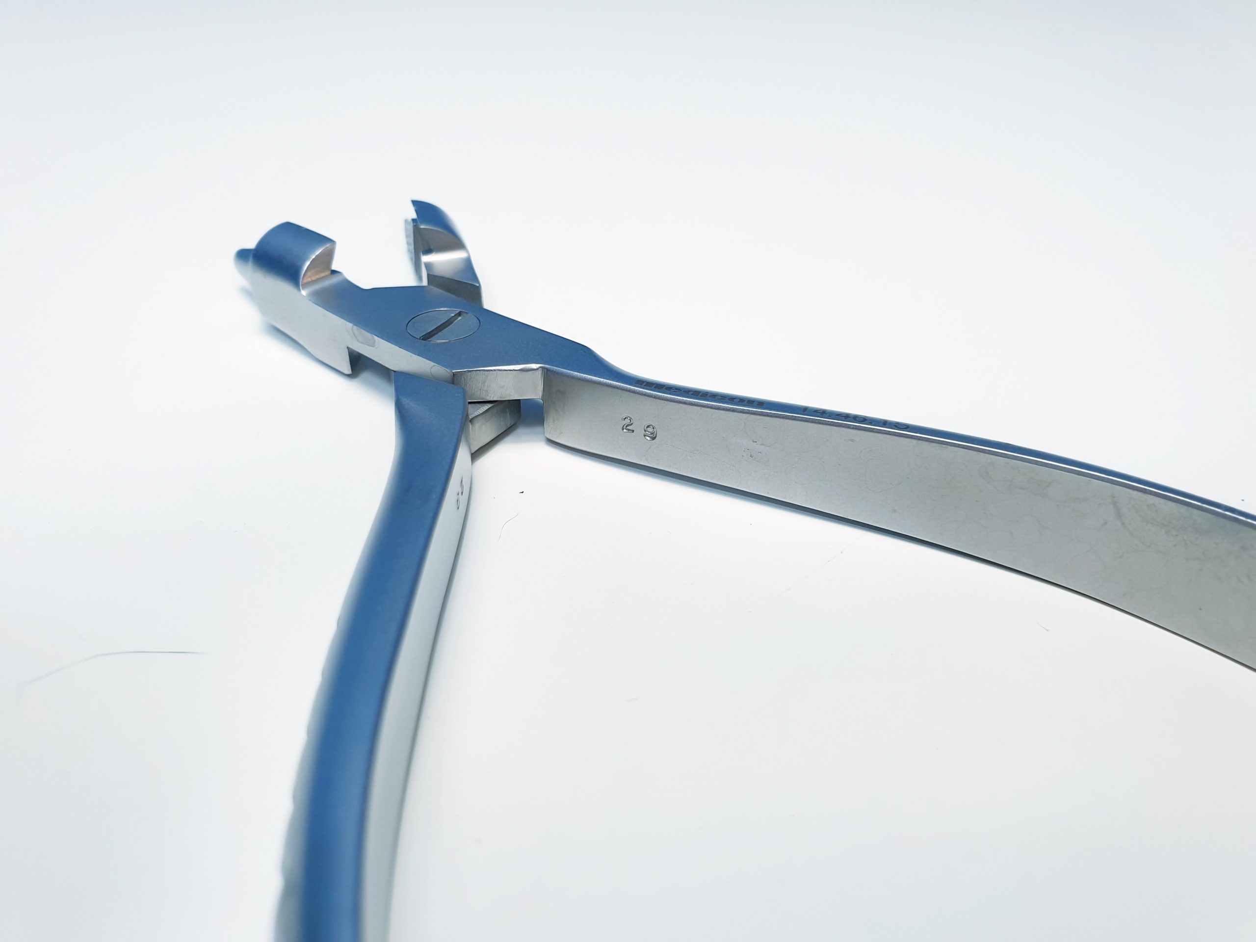 Medicon 14.46.15 15 cm – 6˝. Drahtspannzangen, Flachzangen. Wire Twisting Forceps, Flat Nose thumbnail 8