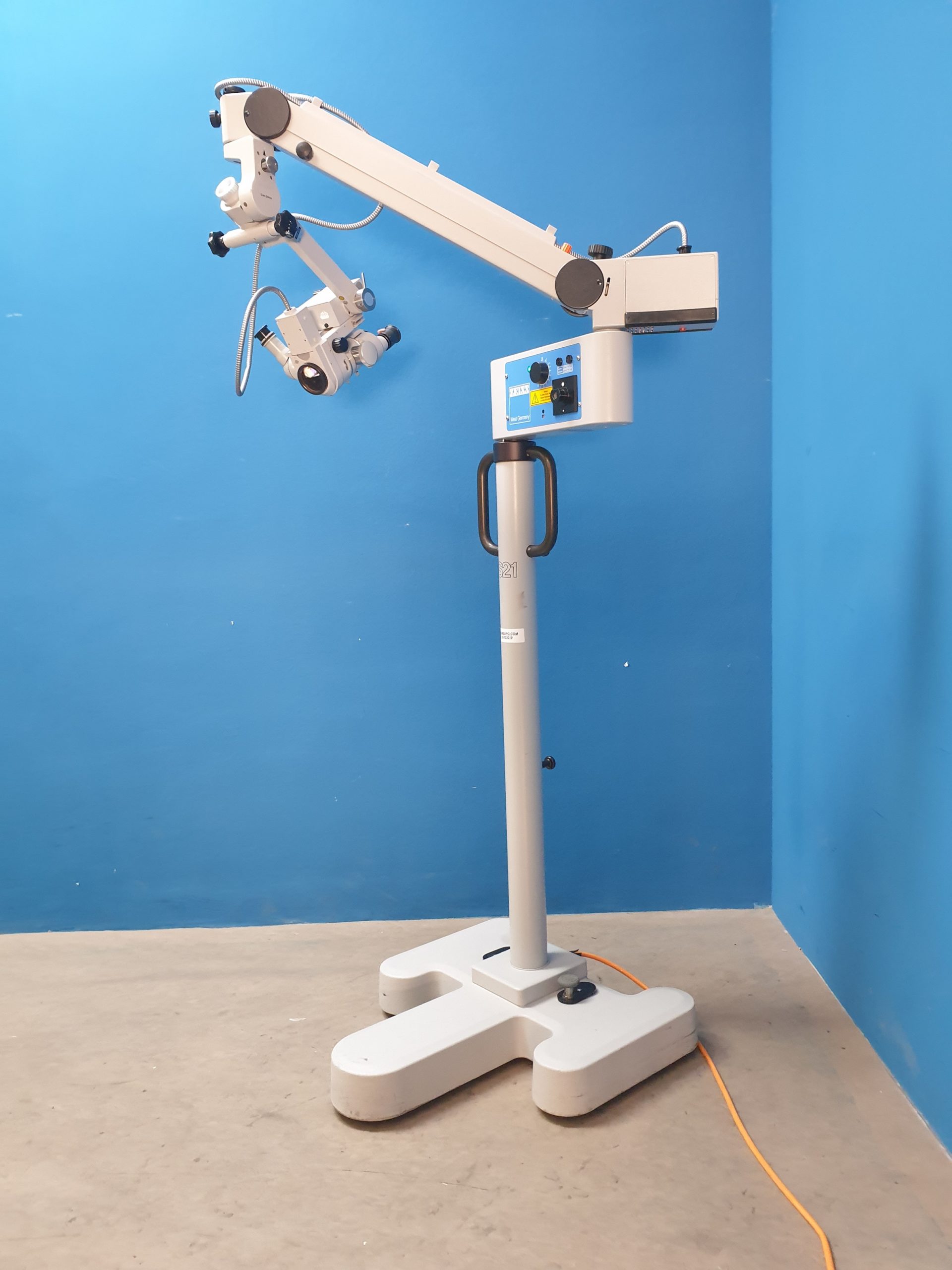 Karl Zeiss Zeiss OPMI MDM Surgical Microscope with Universal S21 Stand 12,5x Objectives thumbnail 3