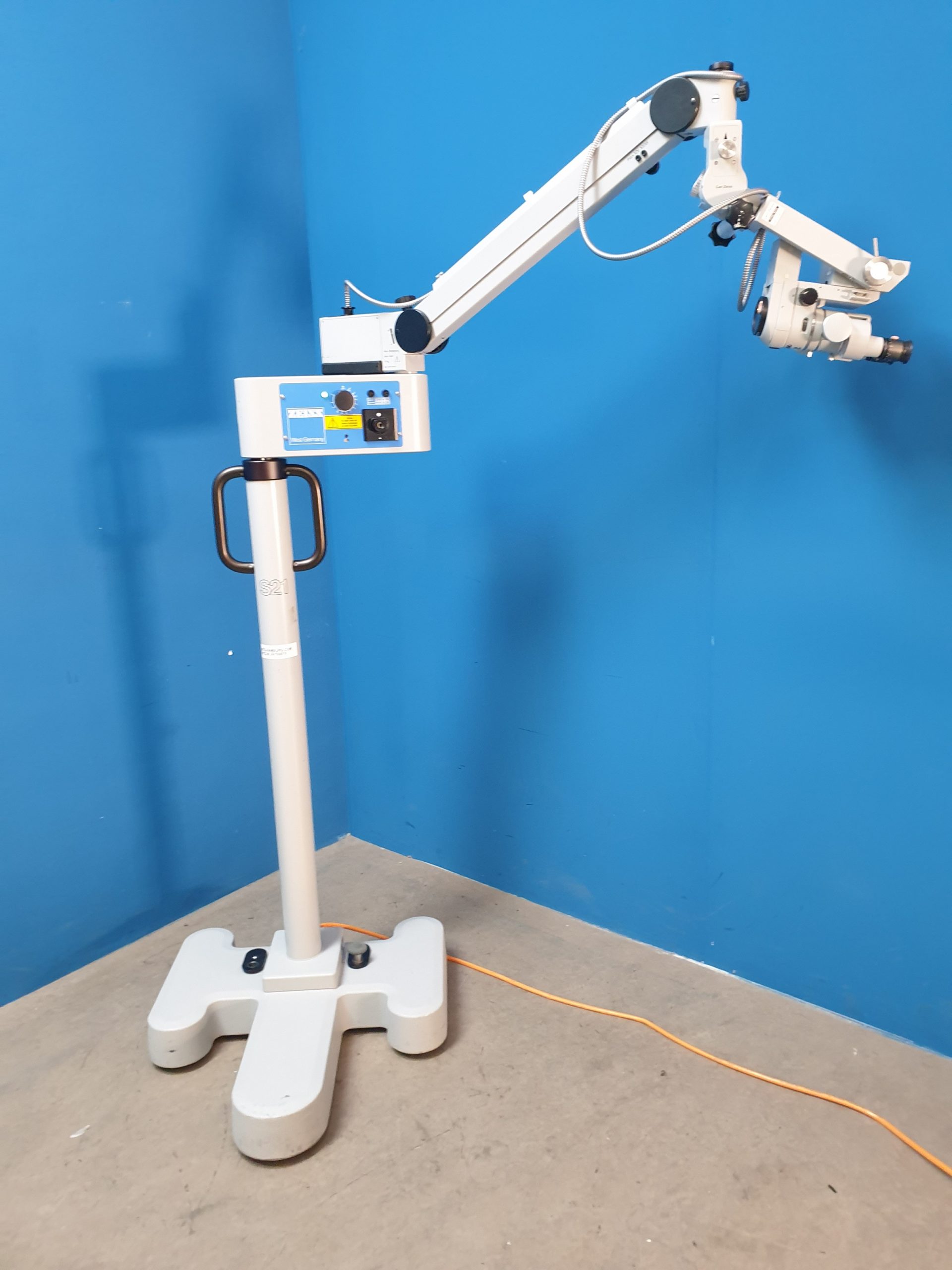 Karl Zeiss Zeiss OPMI MDM Surgical Microscope with Universal S21 Stand 12,5x Objectives thumbnail 11