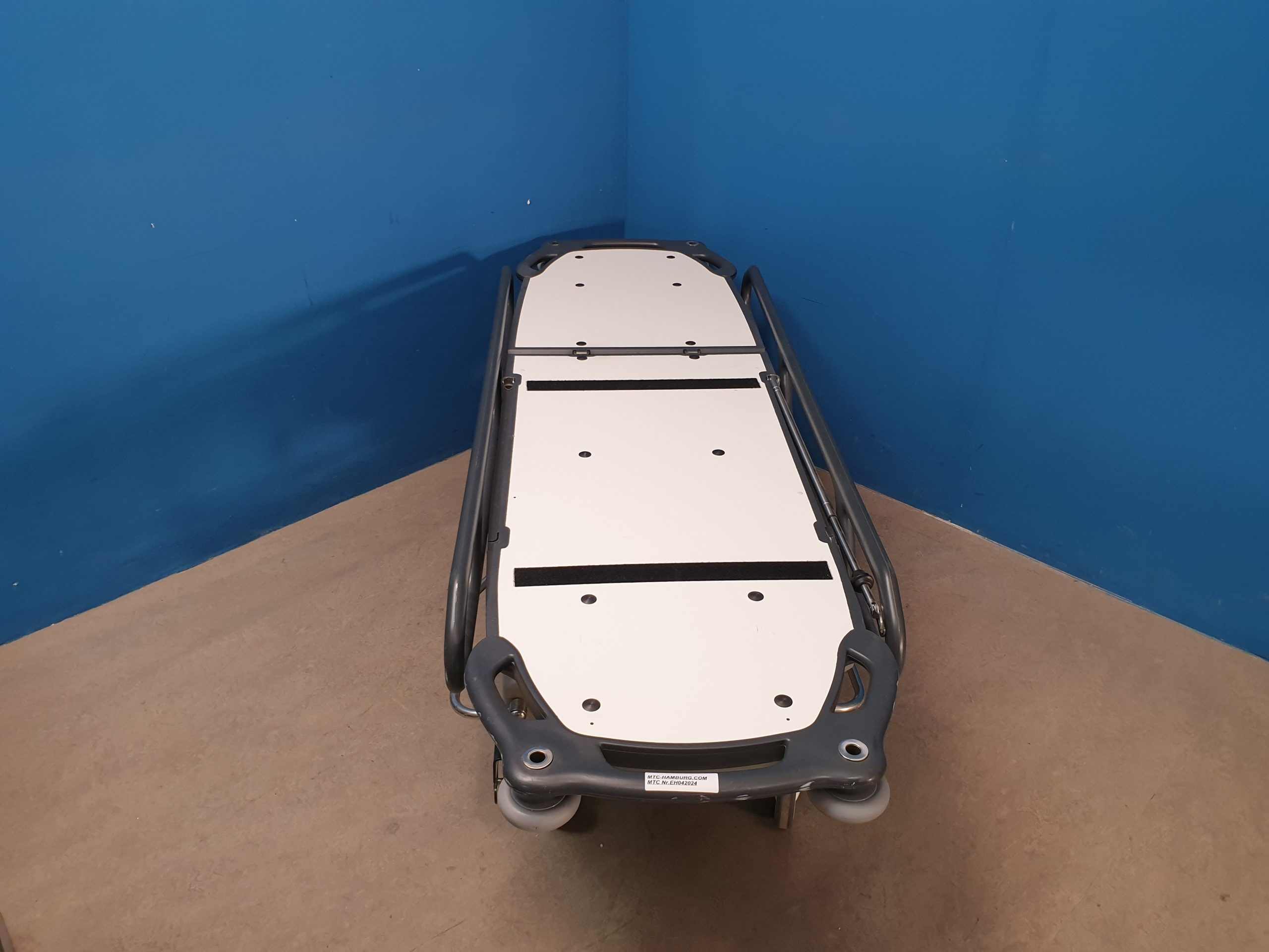 Anetic Aid QA3™ Patientenstretcher Trolley Stretcher thumbnail 3