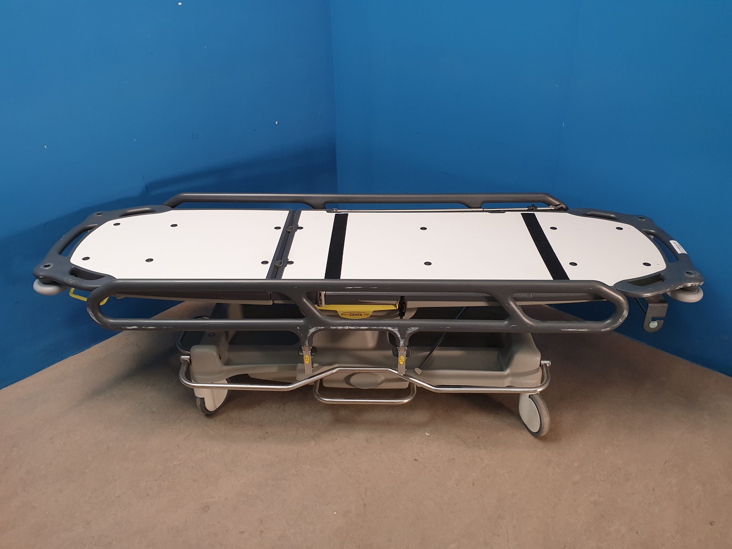 Anetic Aid QA3™ Patientenstretcher Trolley Stretcher thumbnail 4