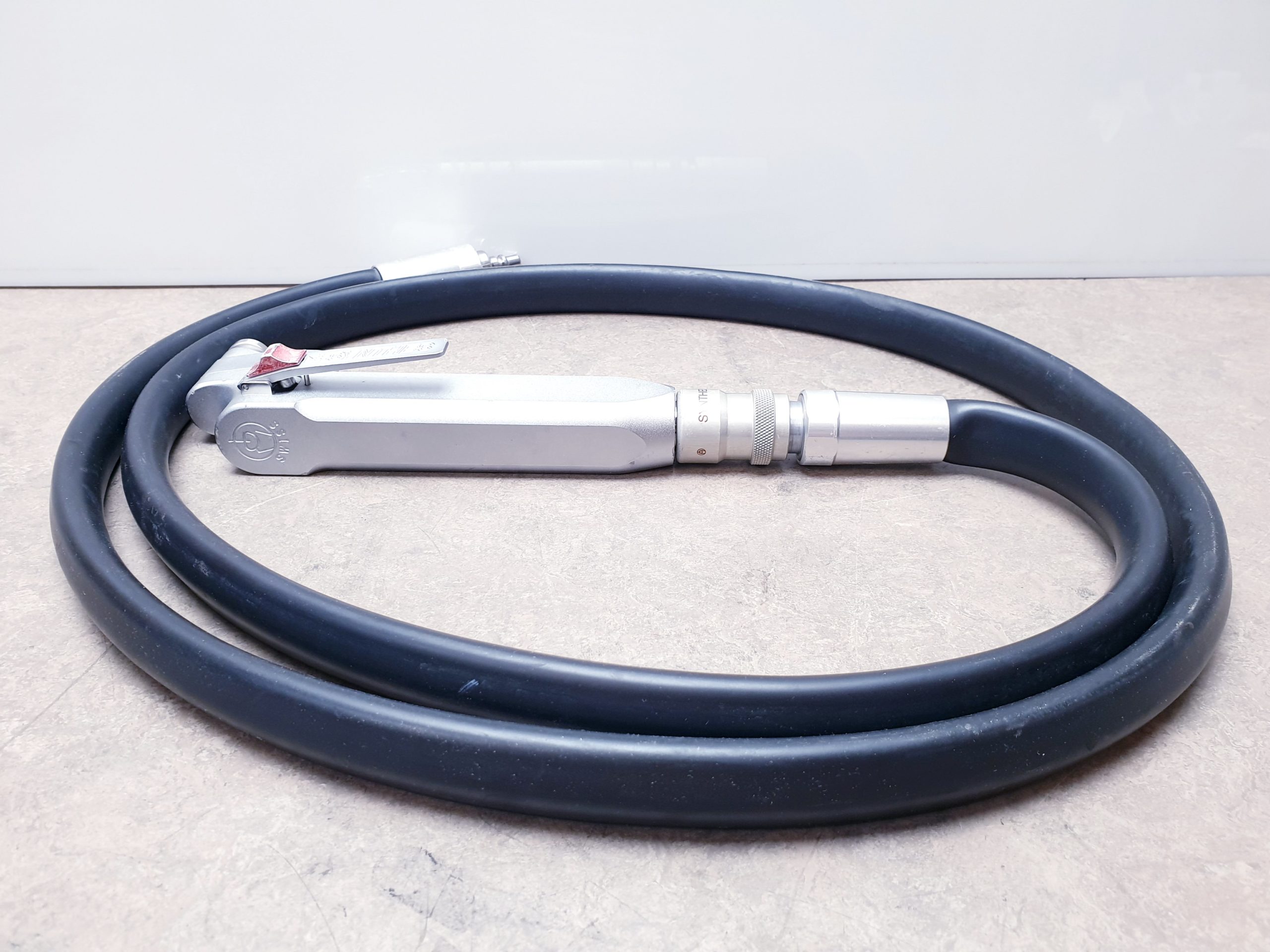 Synthes 518.01 Surgical Oscillating Saw mit Luftdruckschlauch thumbnail 3