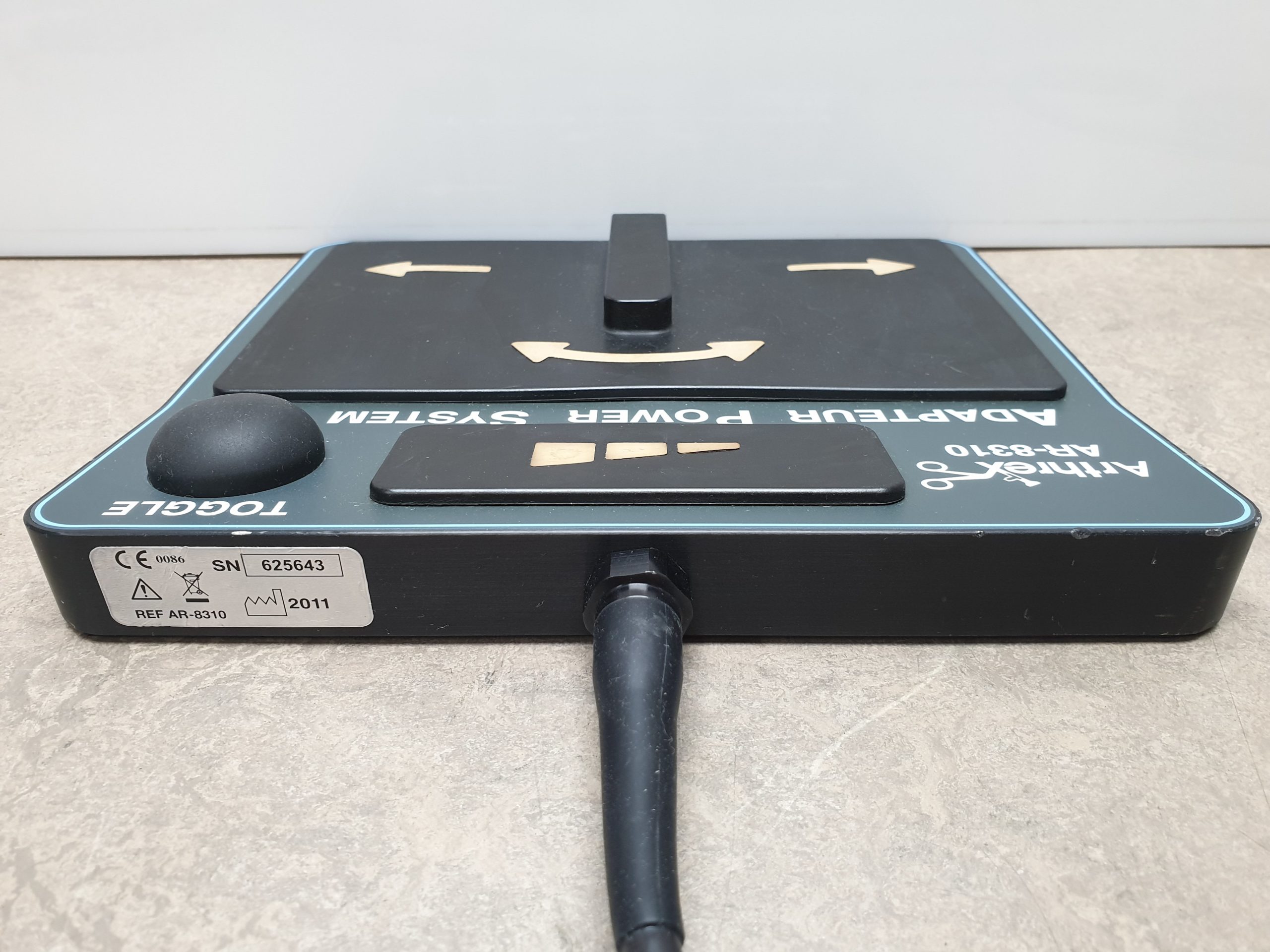 Arthrex AR-8300 Adapter Power System II Shaver + AR-8310 Fußschalter thumbnail 9