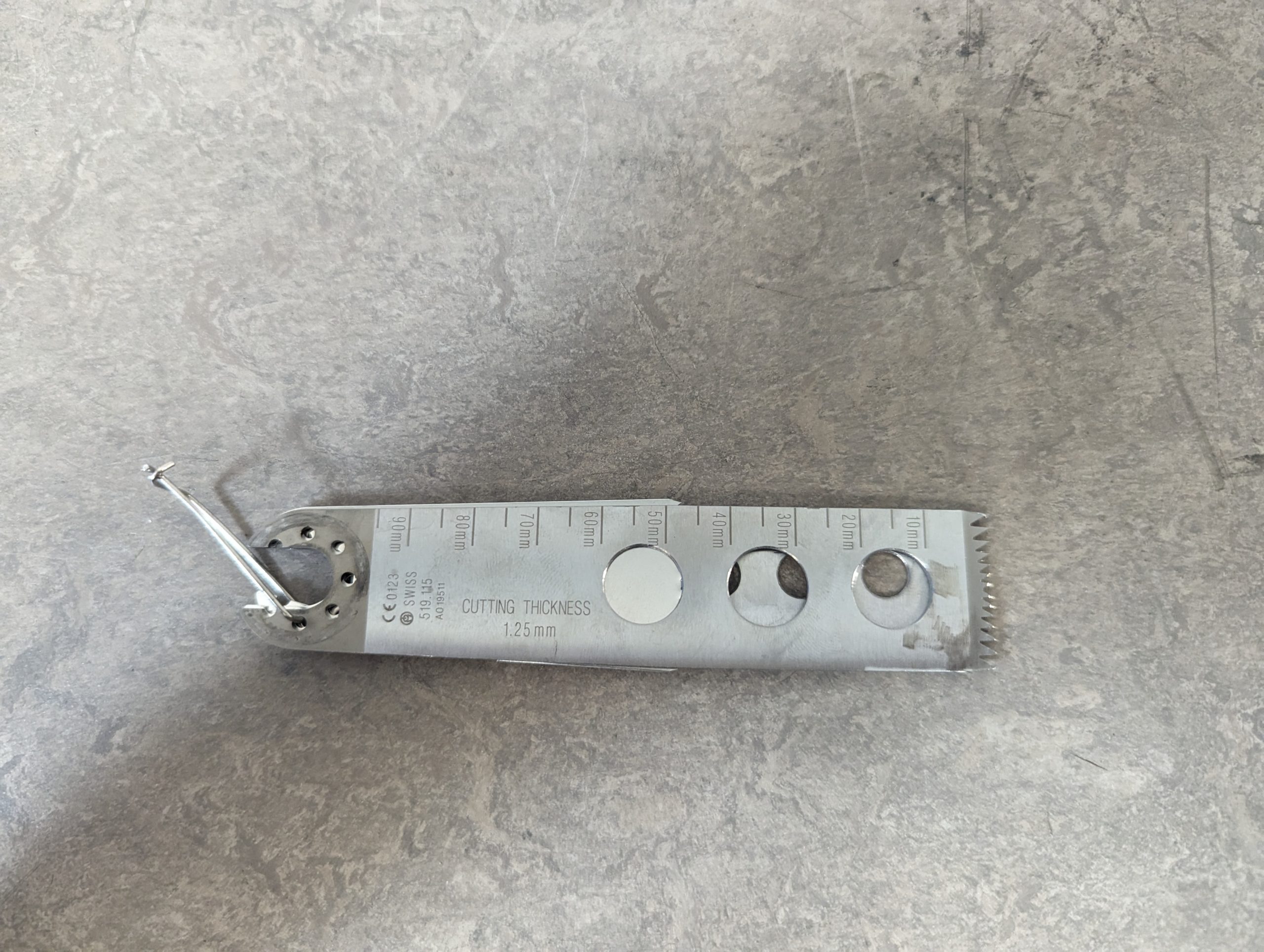 Synthes Compact Air Drive II 511.701 + OSteo 12100 + Swiss 511.785 + 511.750 + 511.730 + Oscillating Saw II 511.801 + Druckluftschlauch … thumbnail 11