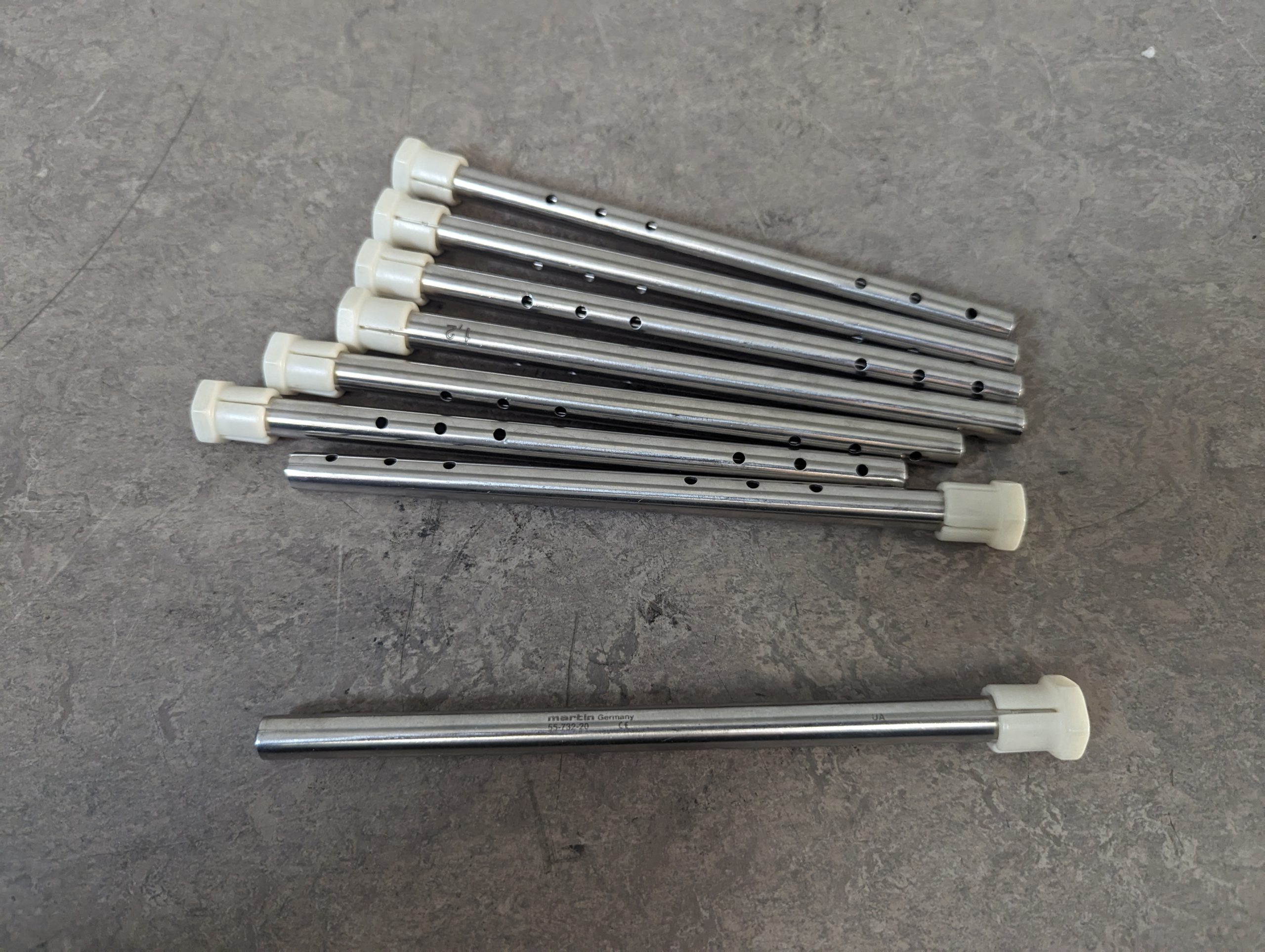 Synthes Compact Air Drive II 511.701 + OSteo 12100 + Swiss 511.785 + 511.750 + 511.730 + Oscillating Saw II 511.801 + Druckluftschlauch … thumbnail 19