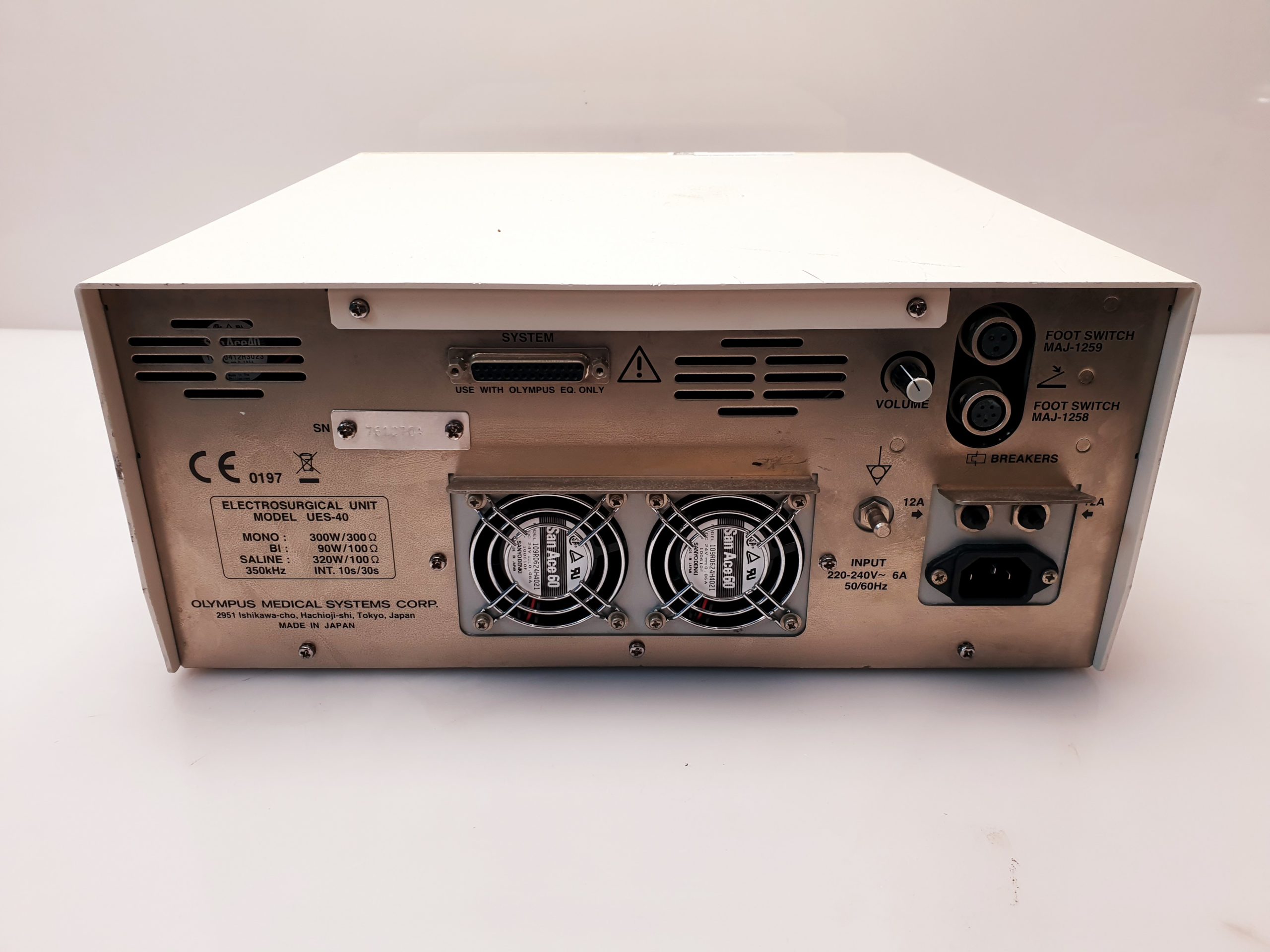 Olympus UES-40 SurgMaster Electrosurgical Unit – Bipolar Monopolar mit Fußpedal thumbnail 7