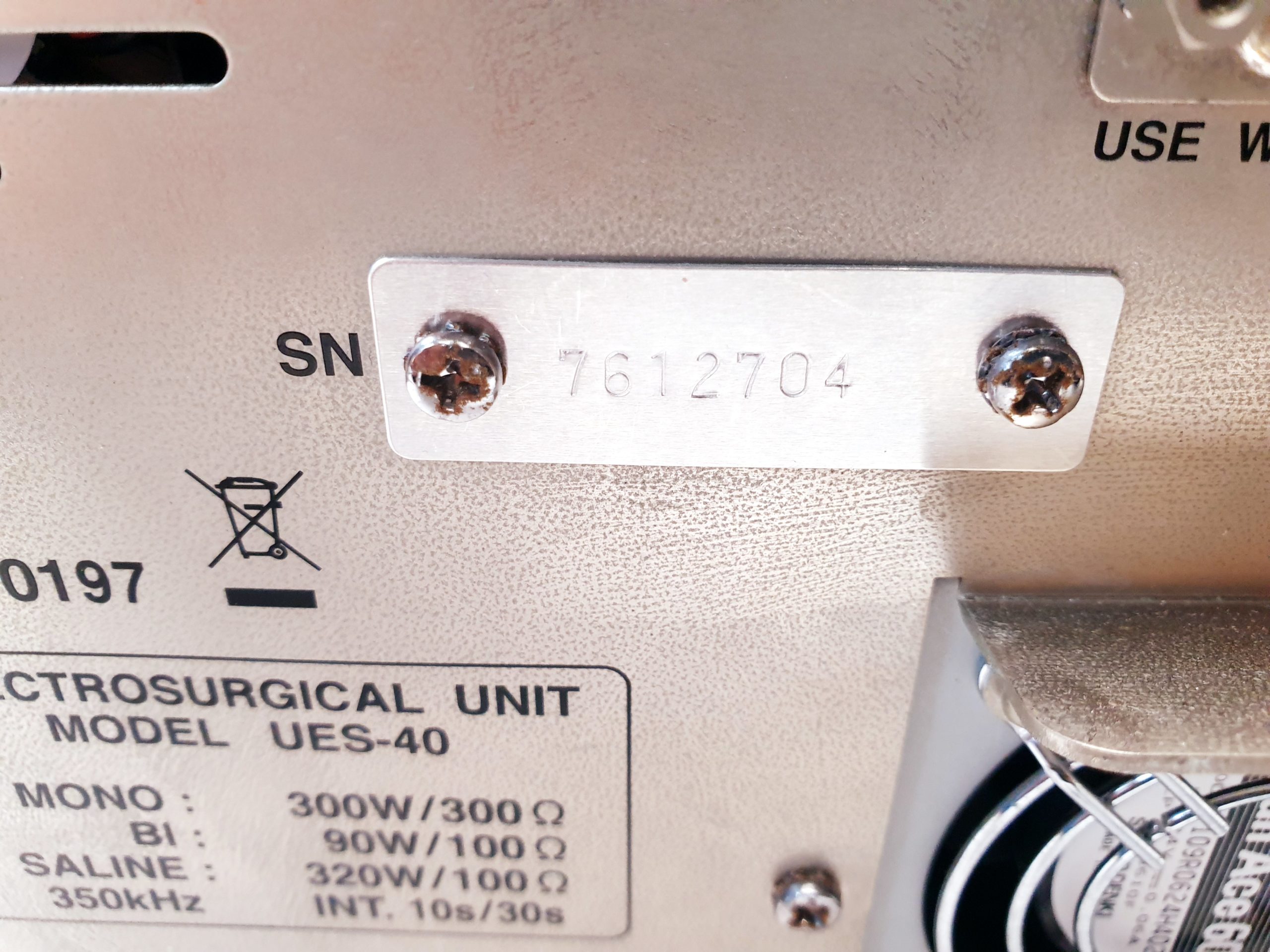 Olympus UES-40 SurgMaster Electrosurgical Unit – Bipolar Monopolar mit Fußpedal thumbnail 8