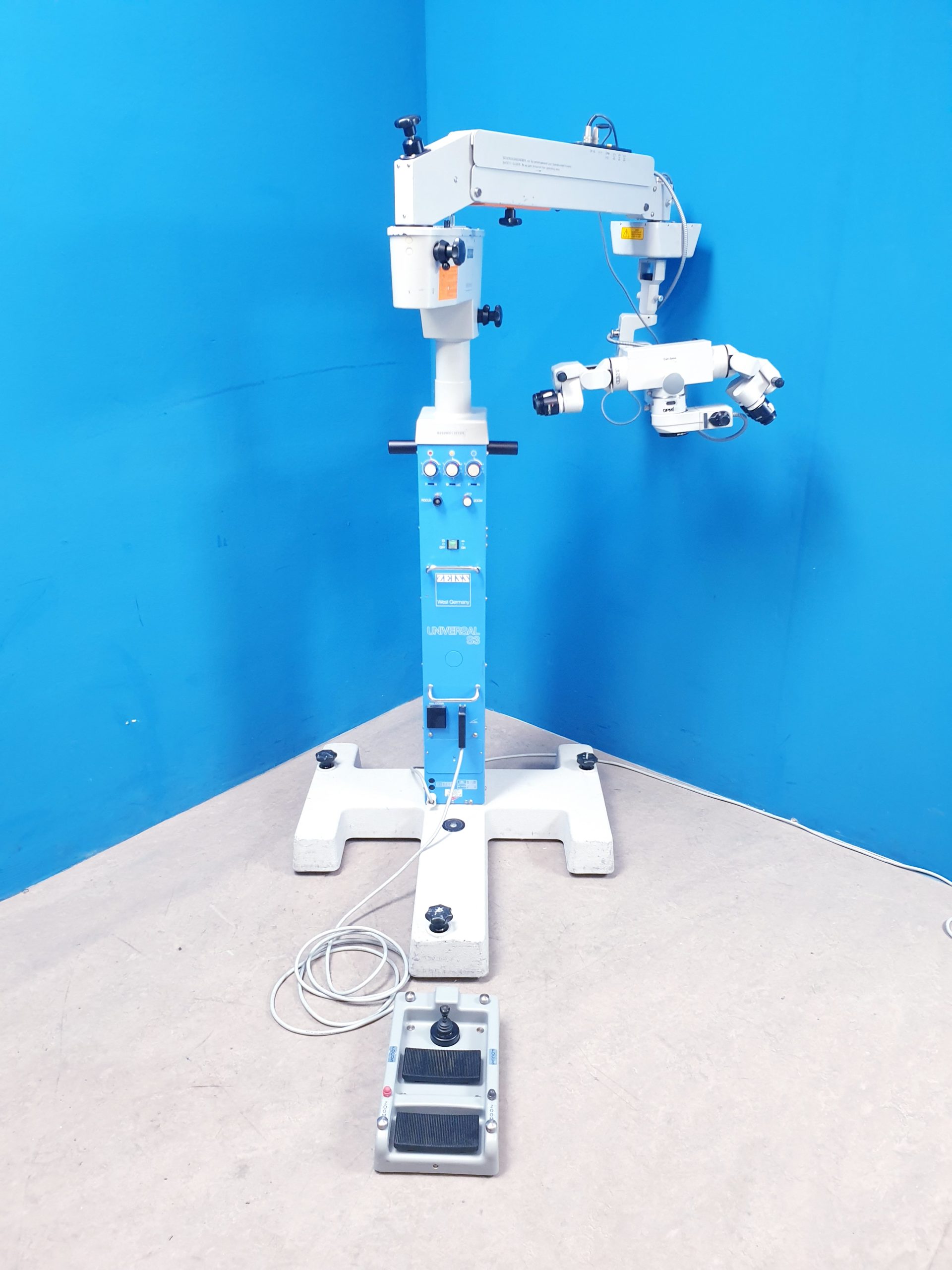 Zeiss Opmi MD auf S3 Stativ – mit mitbeobachter thumbnail 3