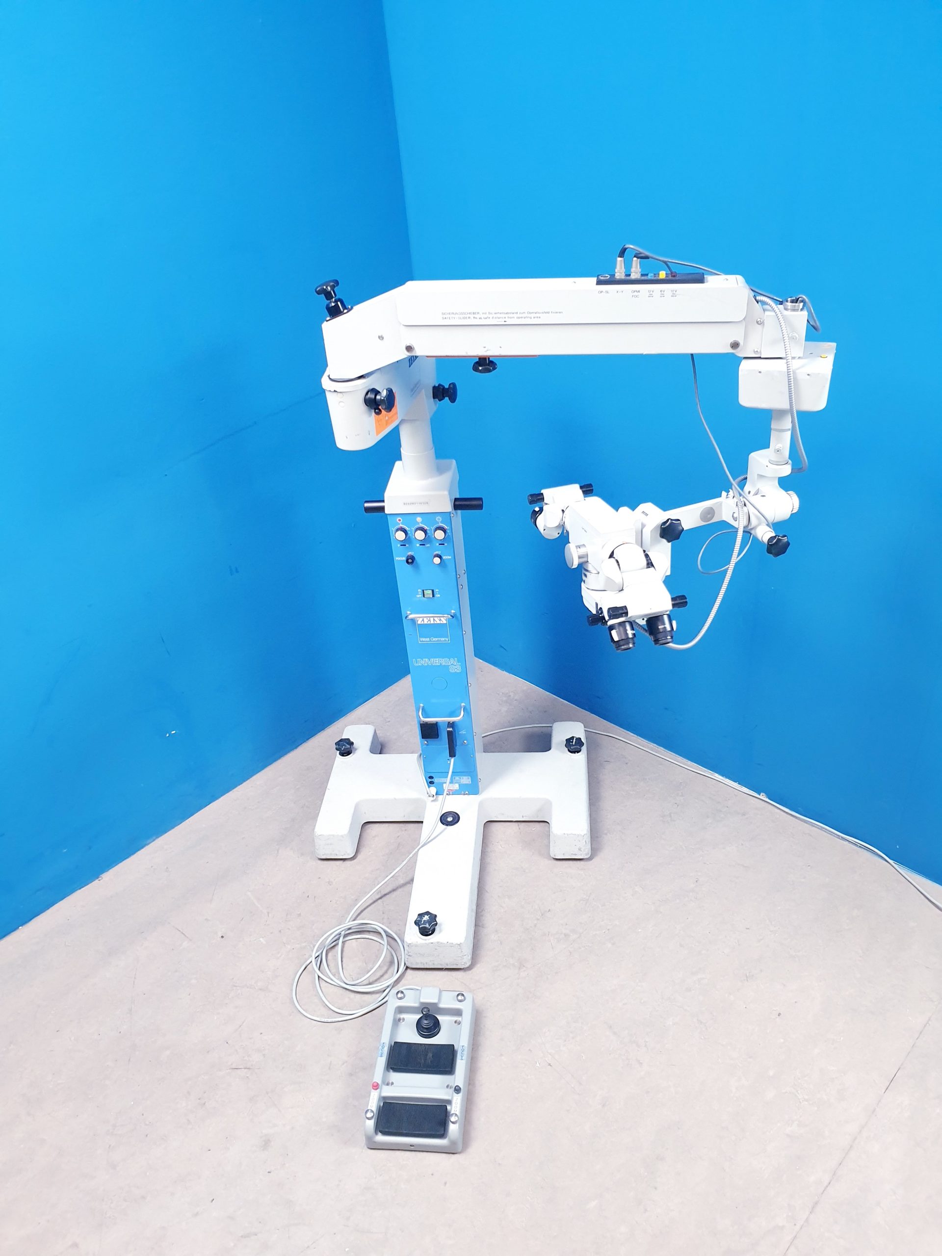 Zeiss Opmi MD auf S3 Stativ – mit mitbeobachter thumbnail 7