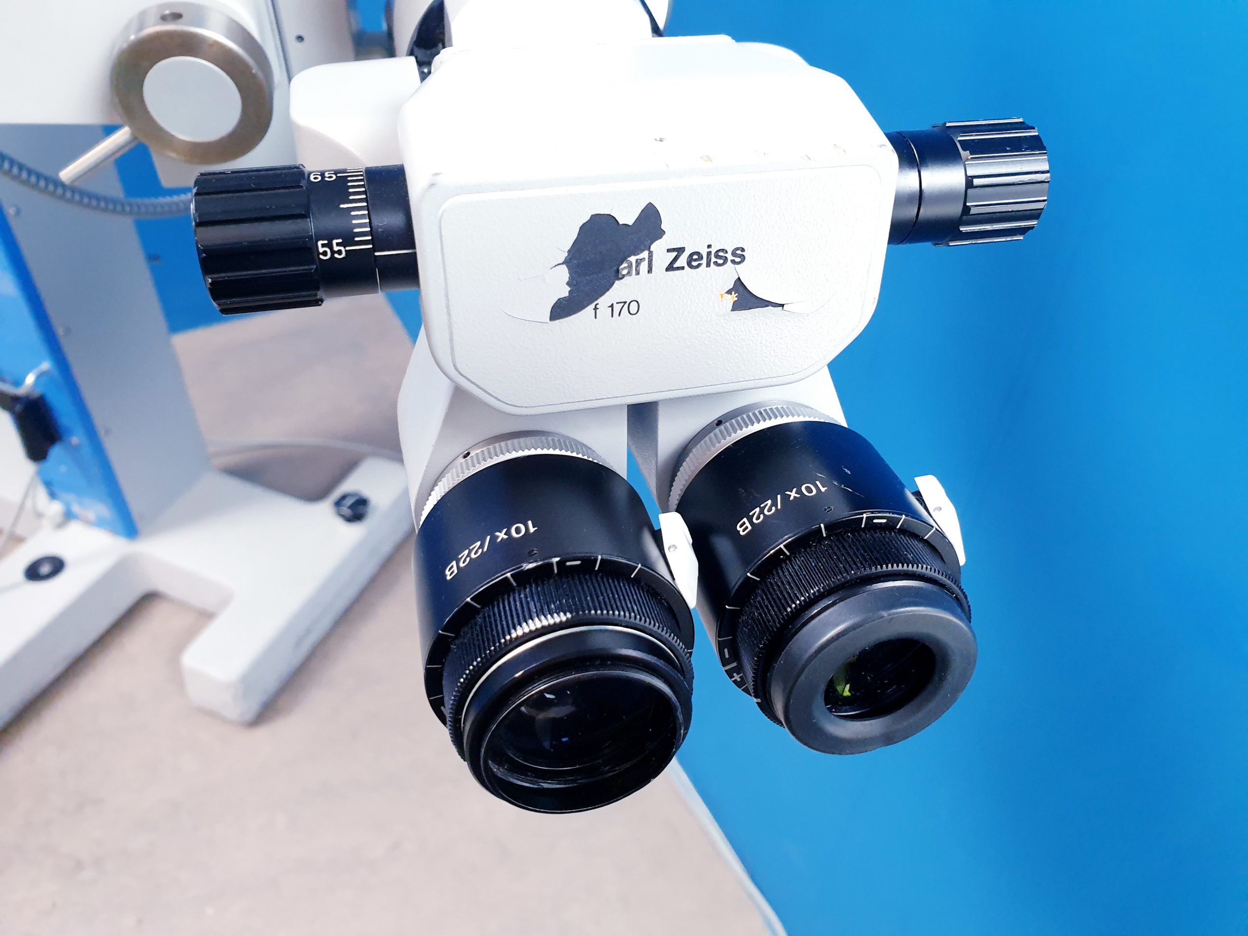 Zeiss Opmi MD auf S3 Stativ – mit mitbeobachter thumbnail 12