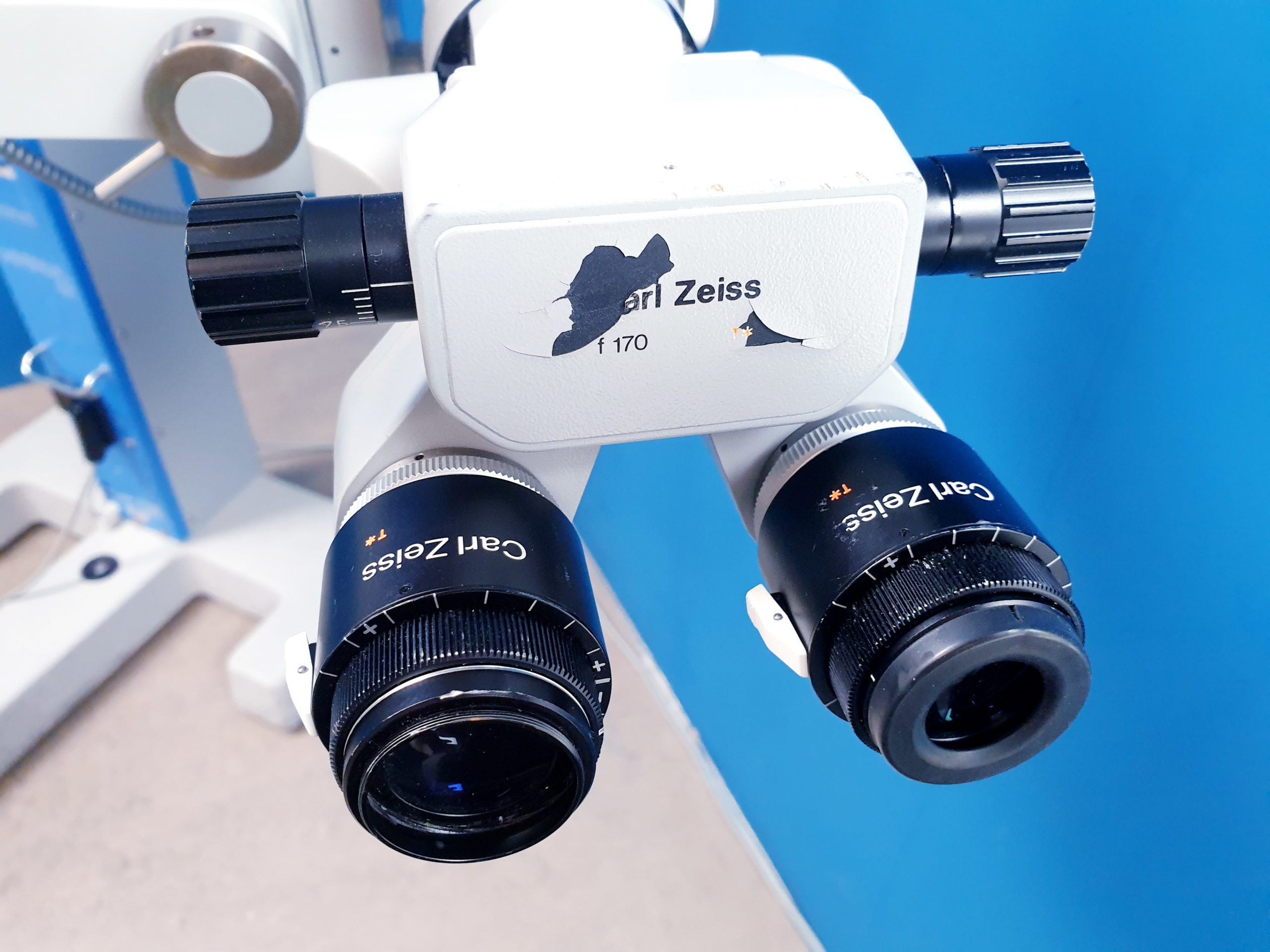 Zeiss Opmi MD auf S3 Stativ – mit mitbeobachter thumbnail 13