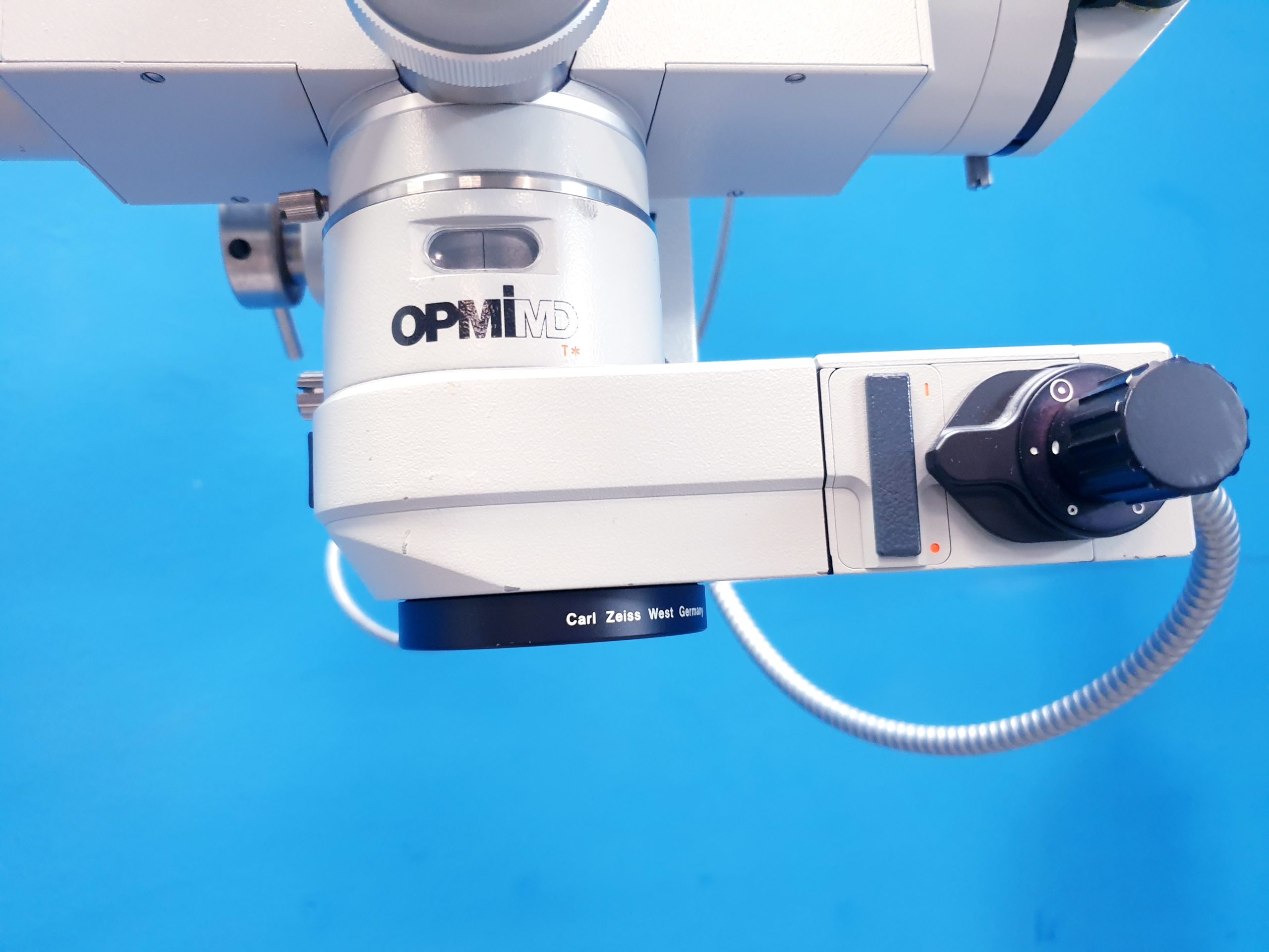 Zeiss Opmi MD auf S3 Stativ – mit mitbeobachter thumbnail 15