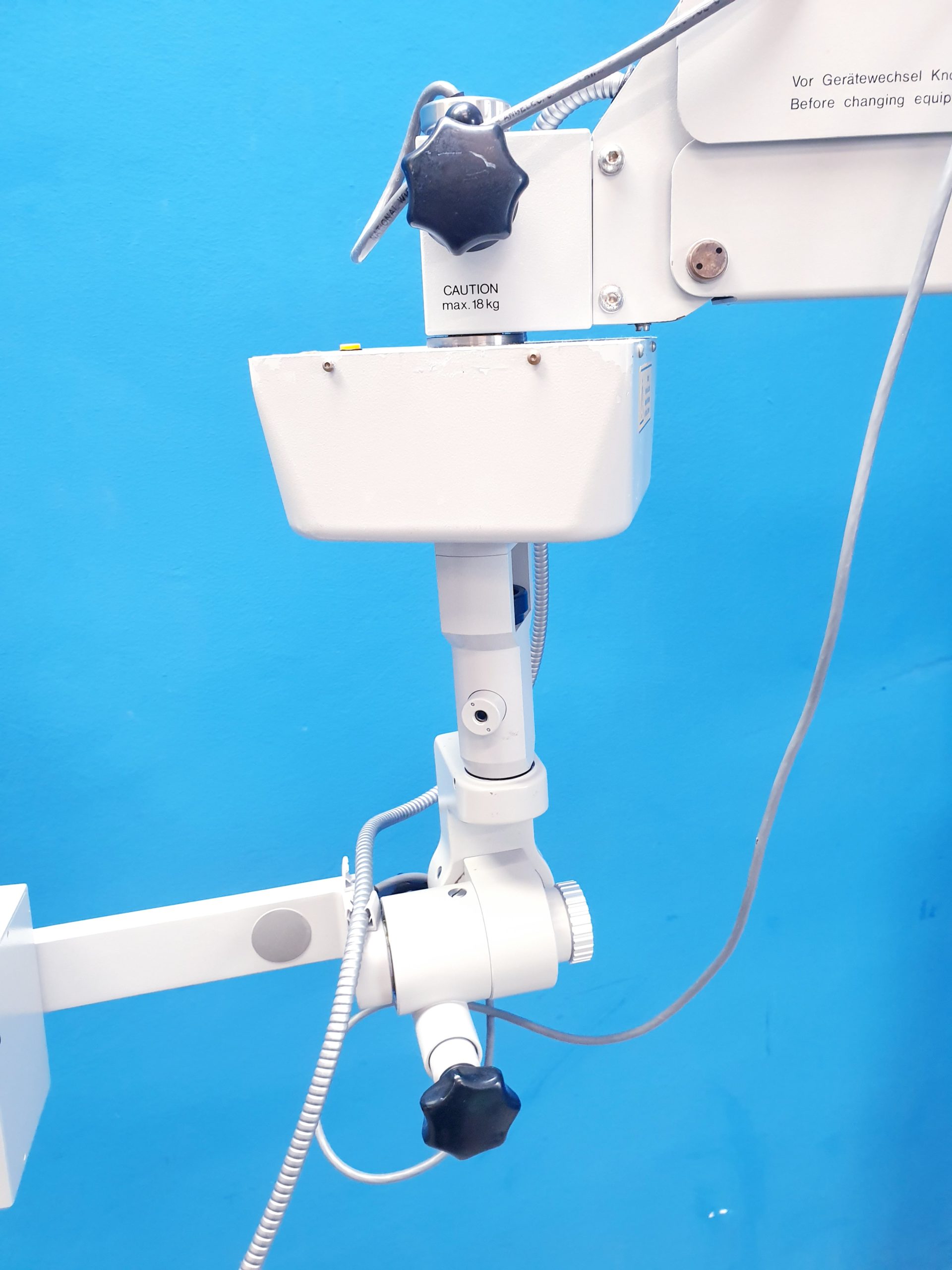 Zeiss Opmi MD auf S3 Stativ – mit mitbeobachter thumbnail 17